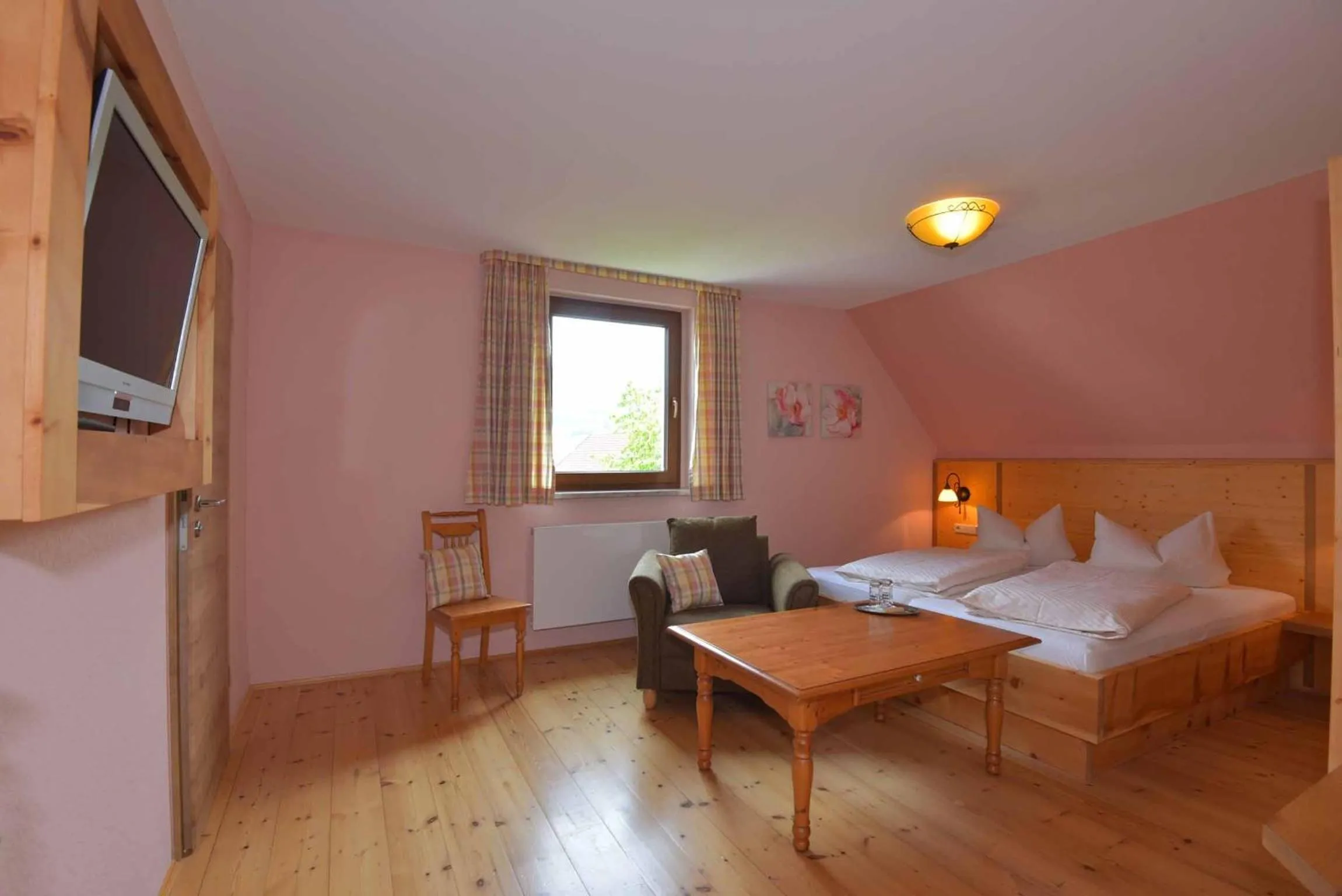 Bed in Landhotel Zur Pferdetränke