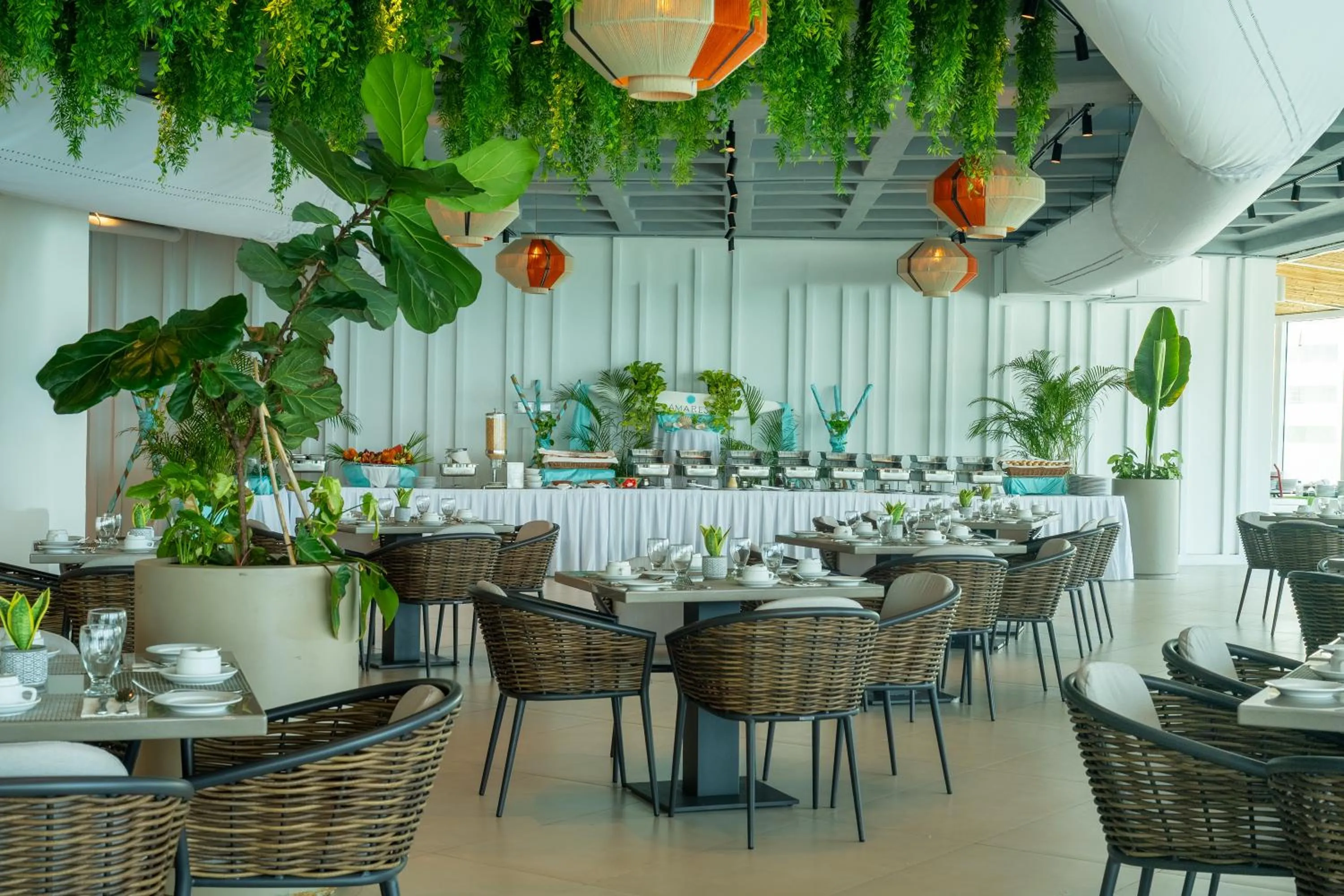 Restaurant/places to eat in Hotel Amares Acapulco