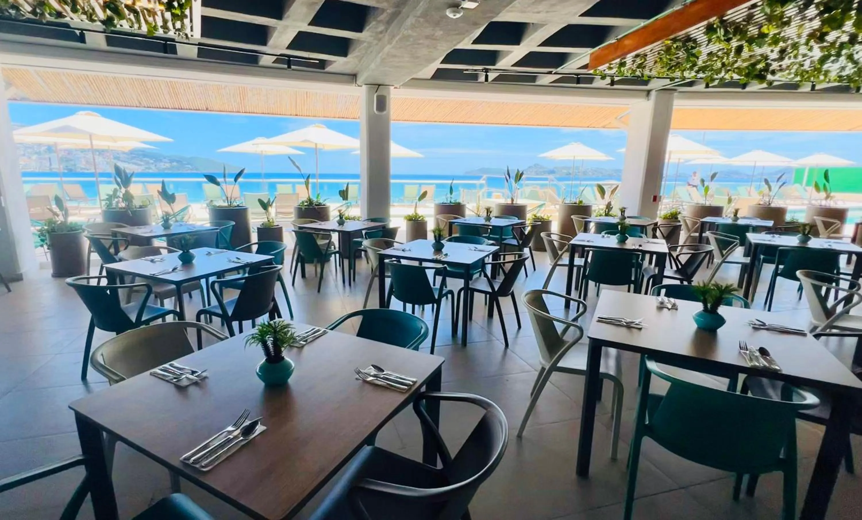 Restaurant/places to eat in Hotel Amares Acapulco