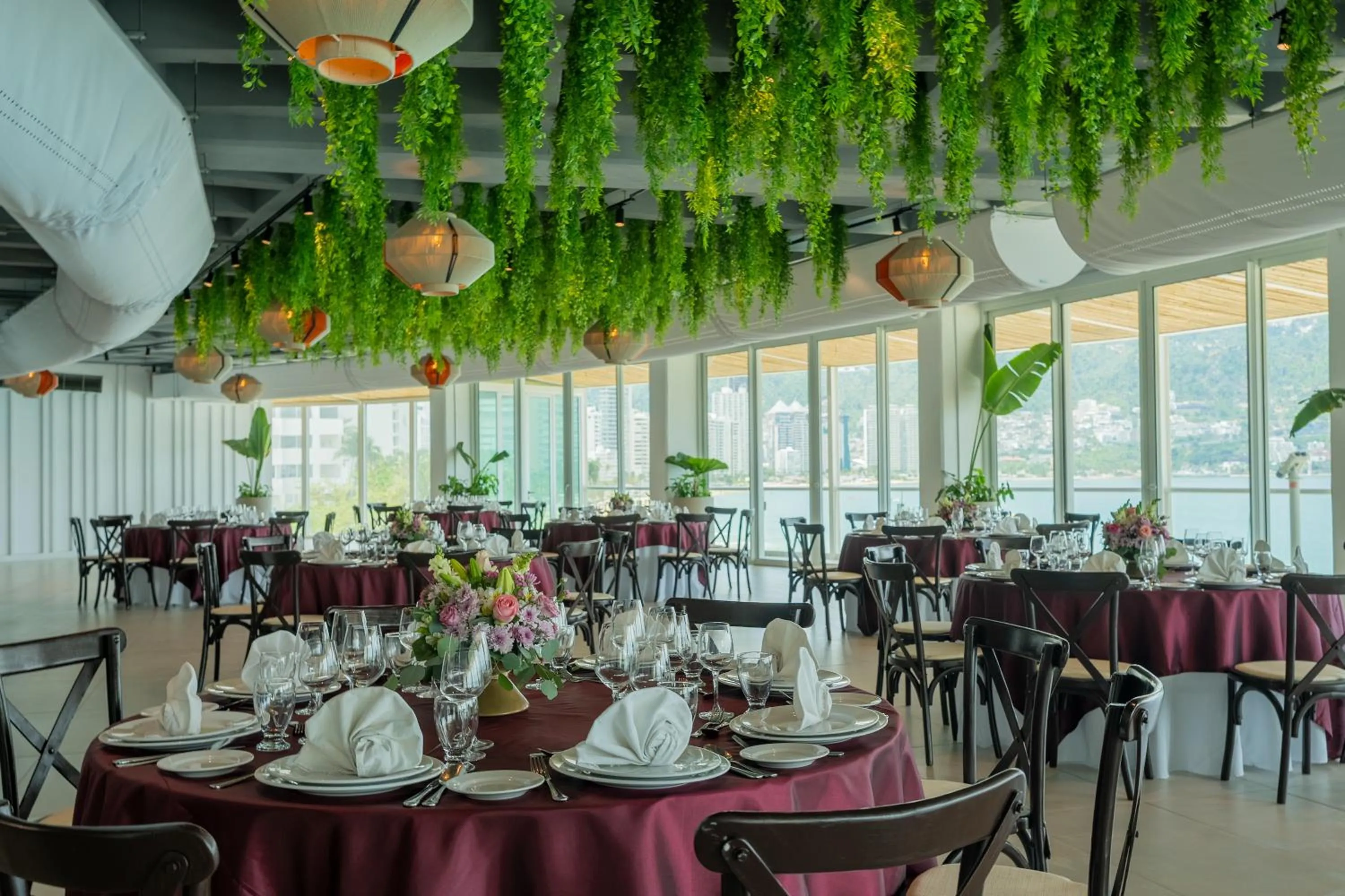 Banquet/Function facilities in Hotel Amares Acapulco