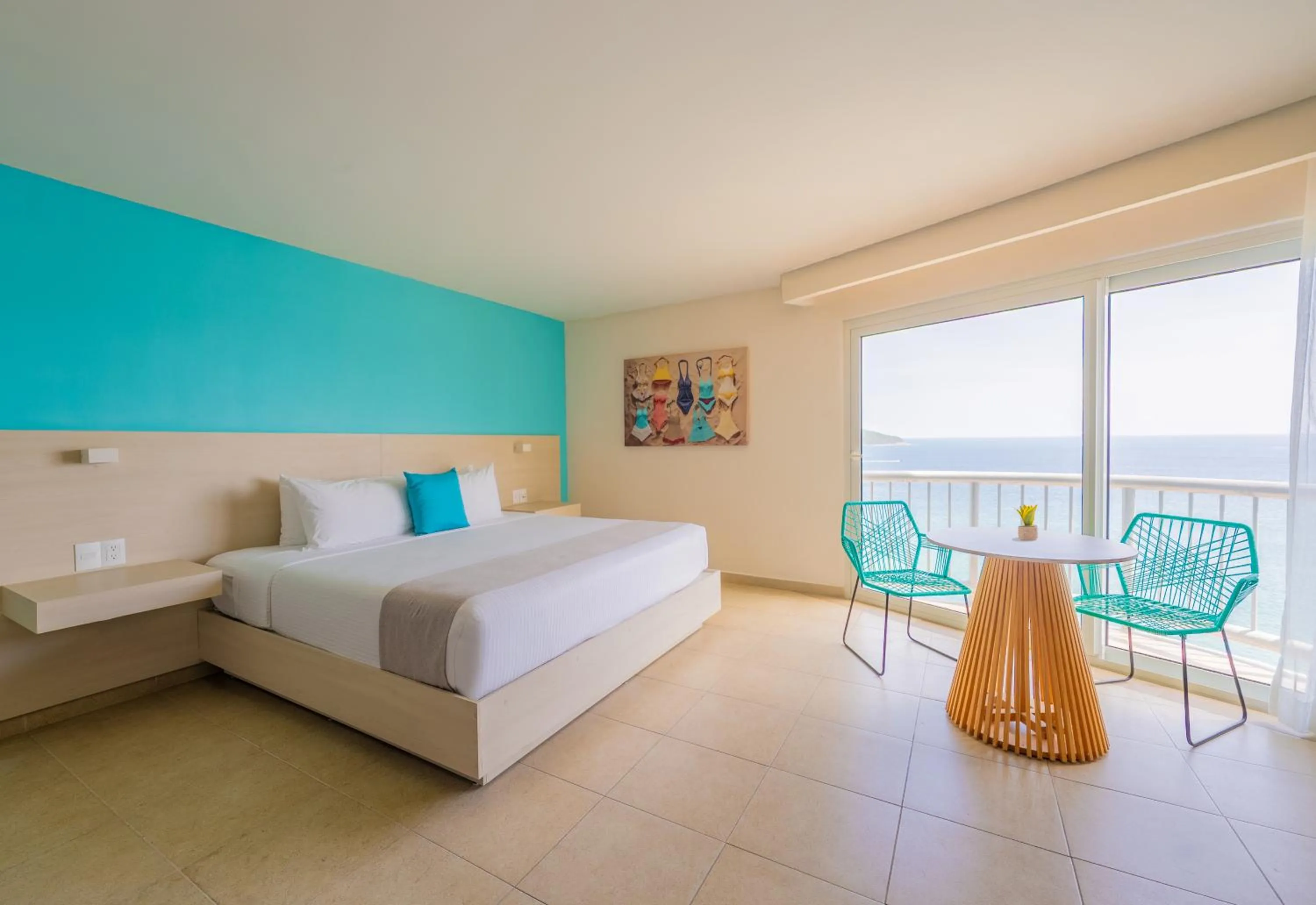 Bed in Hotel Amares Acapulco