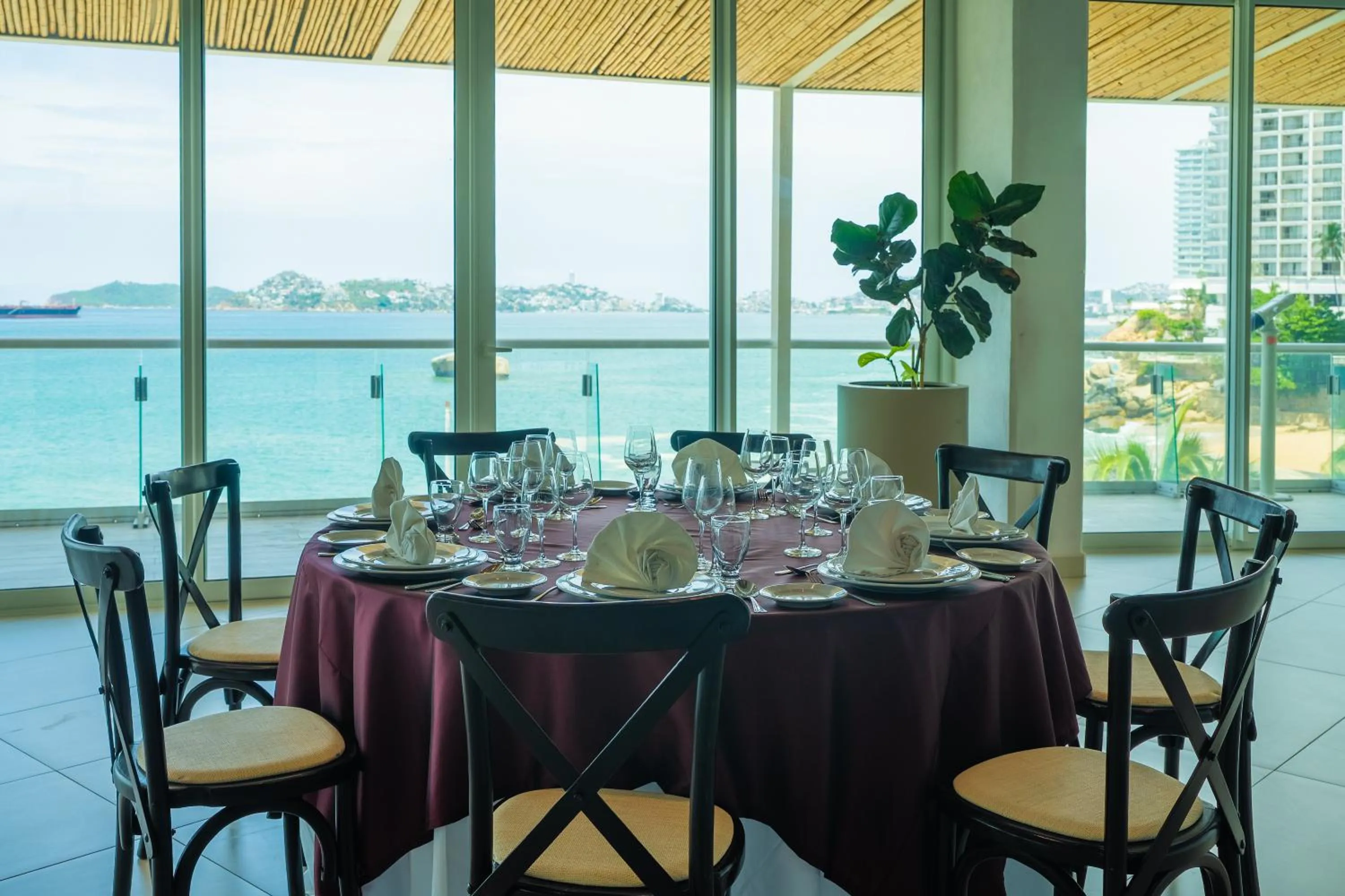 Banquet/Function facilities in Hotel Amares Acapulco