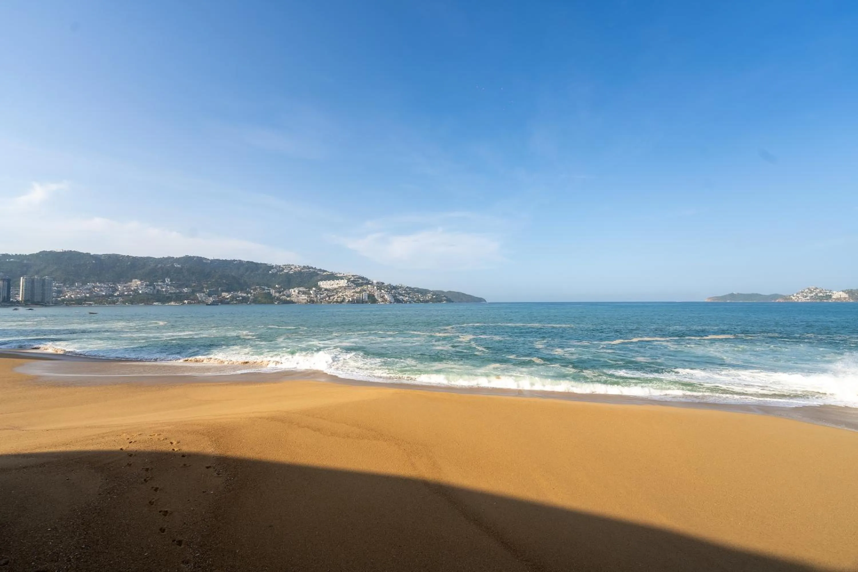 Day in Hotel Amares Acapulco