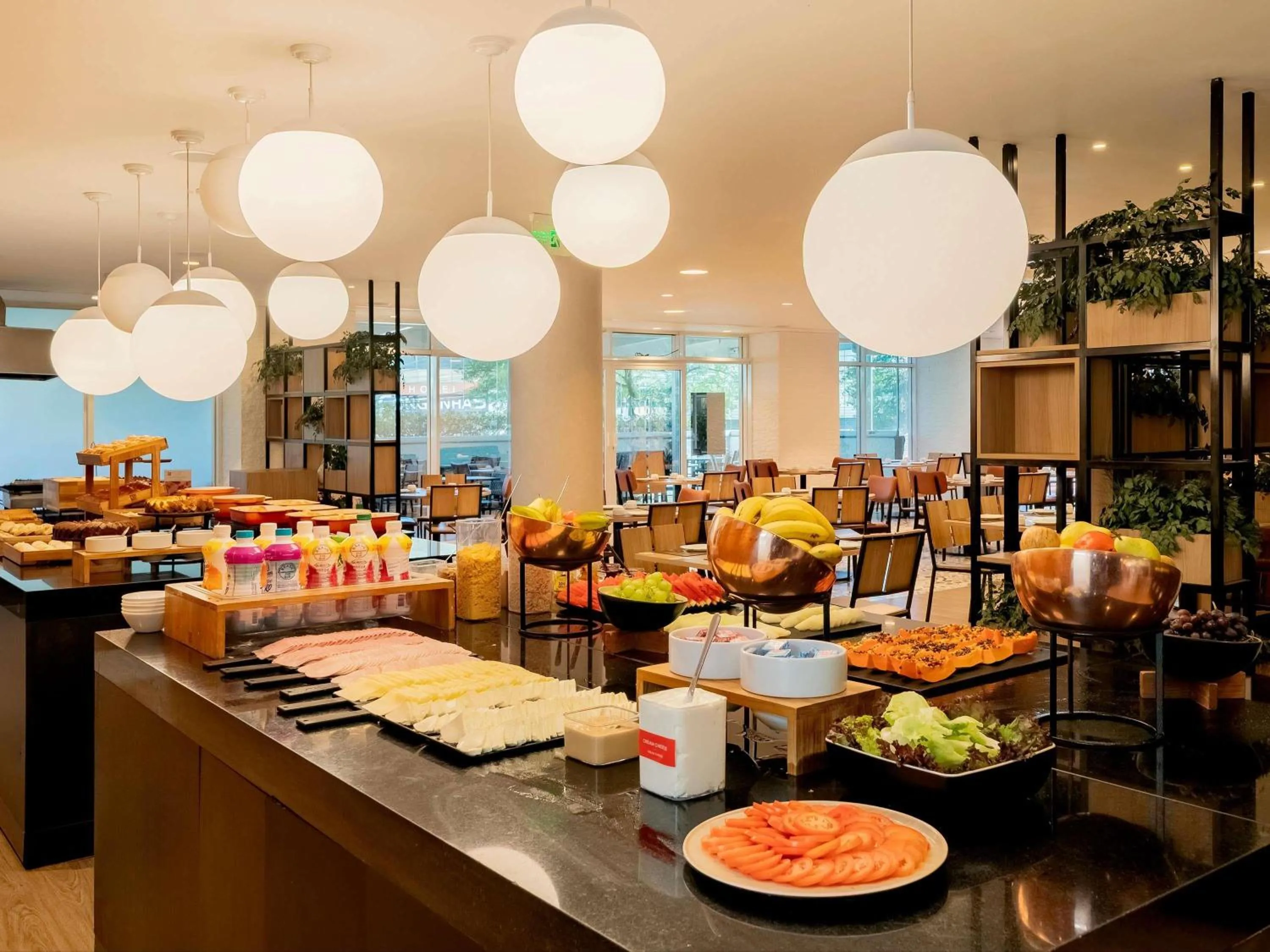 Restaurant/places to eat in ibis Sao Paulo Congonhas