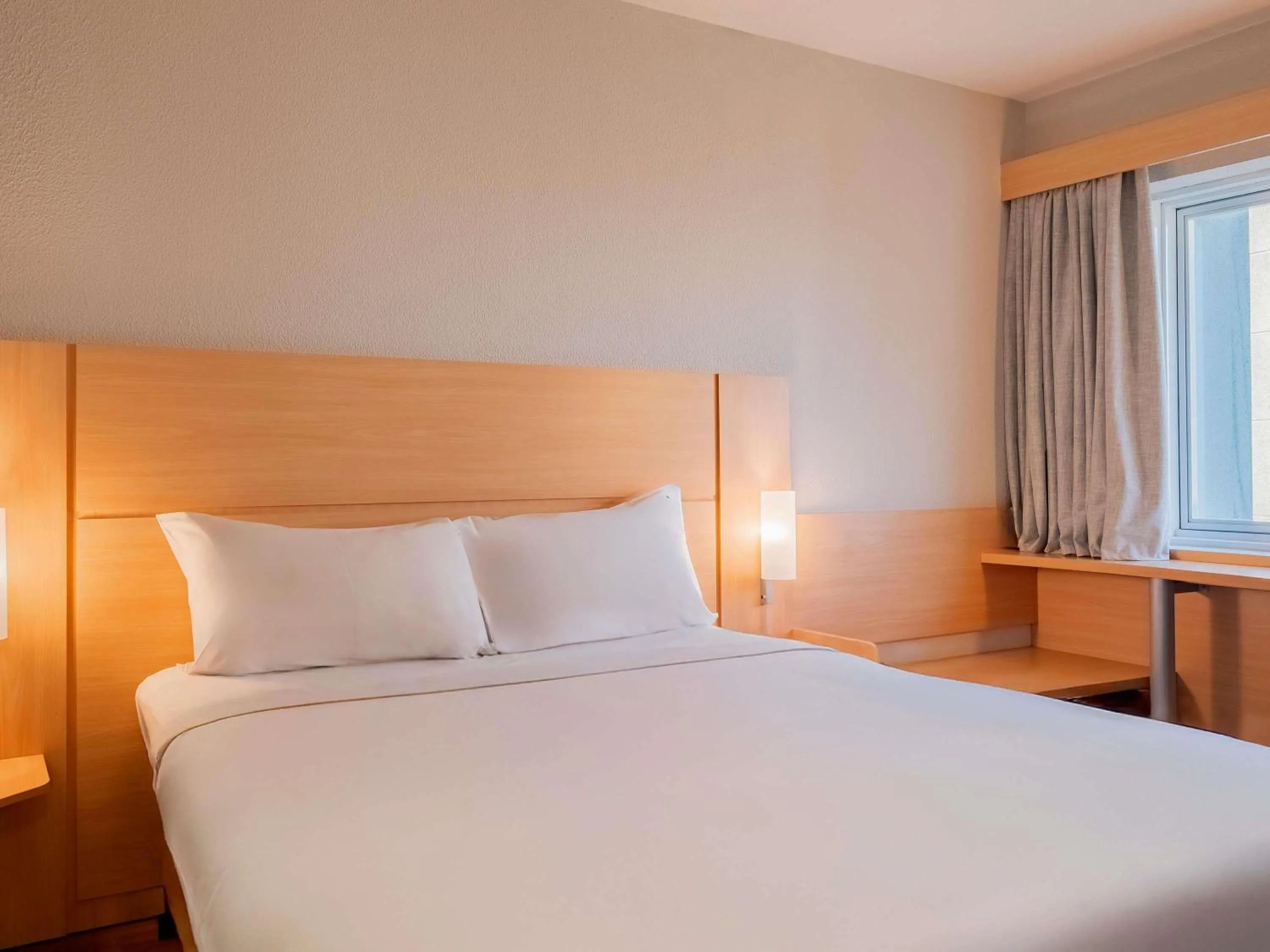 Bedroom, Bed in ibis Sao Paulo Congonhas