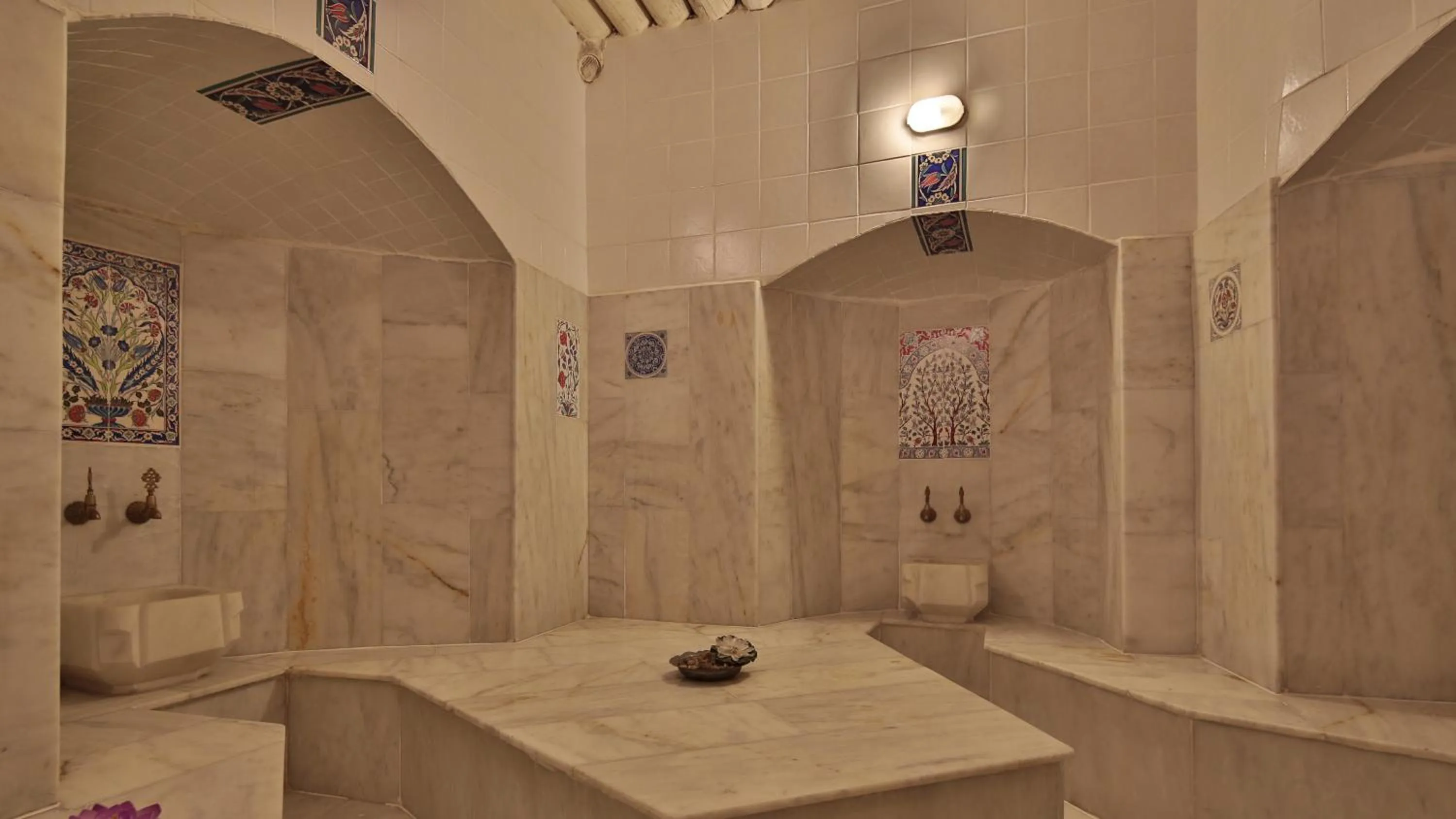 Steam room in Heaven Cave House - Razziya Evi