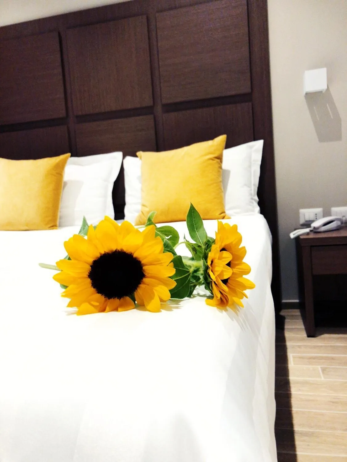 Decorative detail, Bed in House Garden