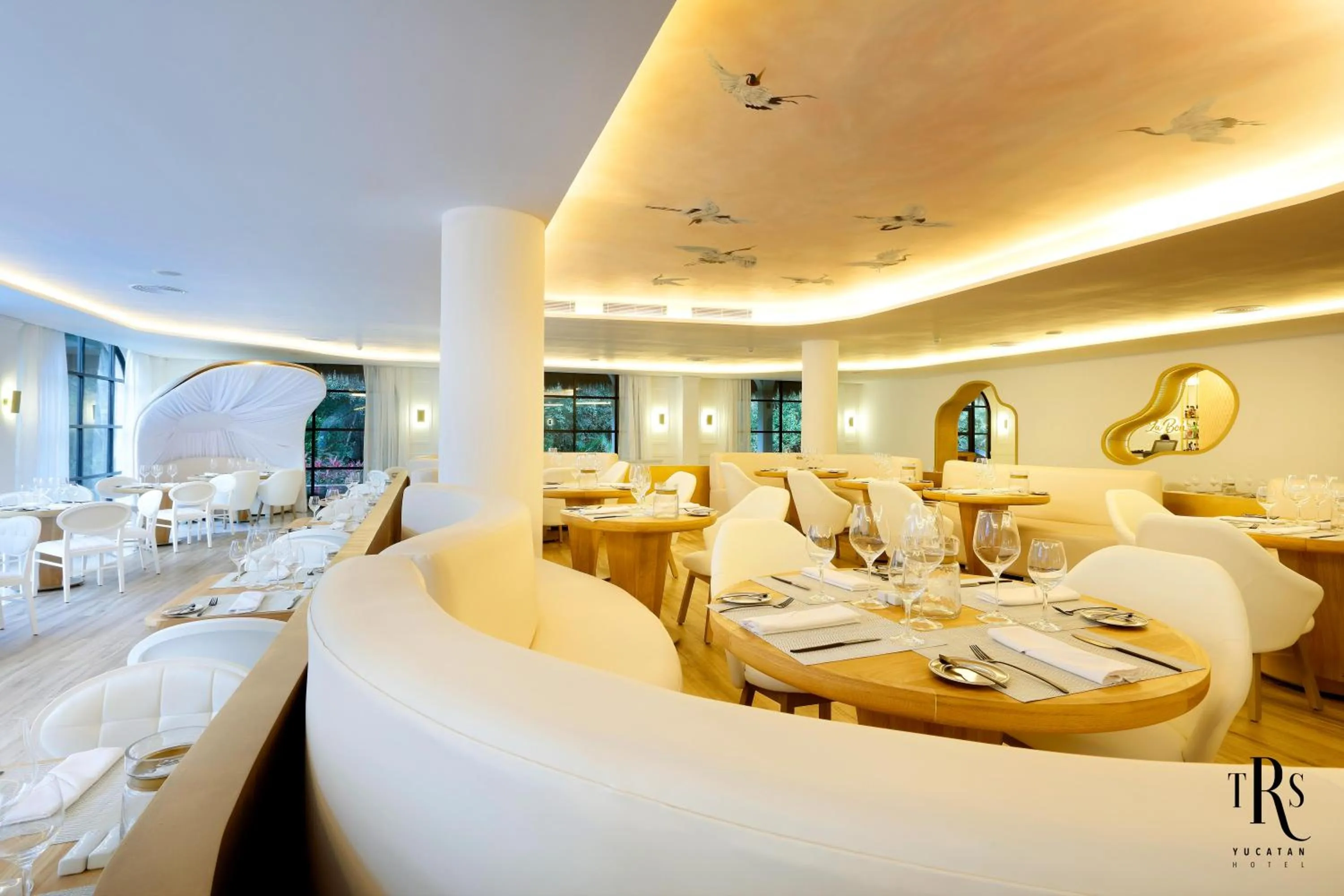 Restaurant/places to eat in TRS Yucatan Hotel - Adults Only