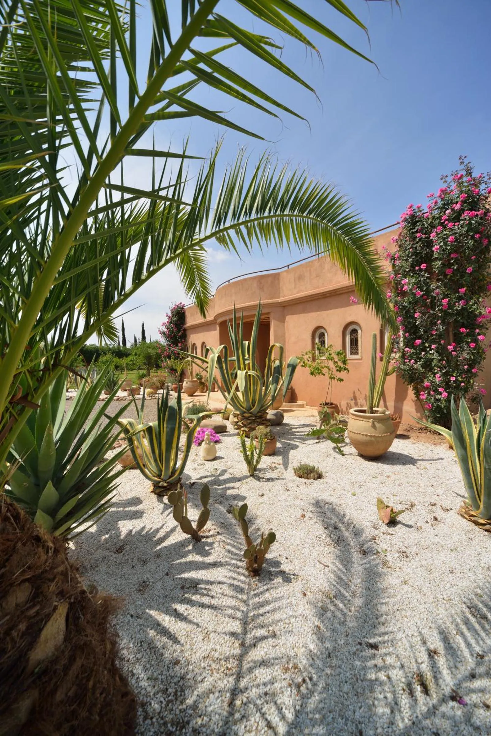 Facade/entrance in Villa Dinari