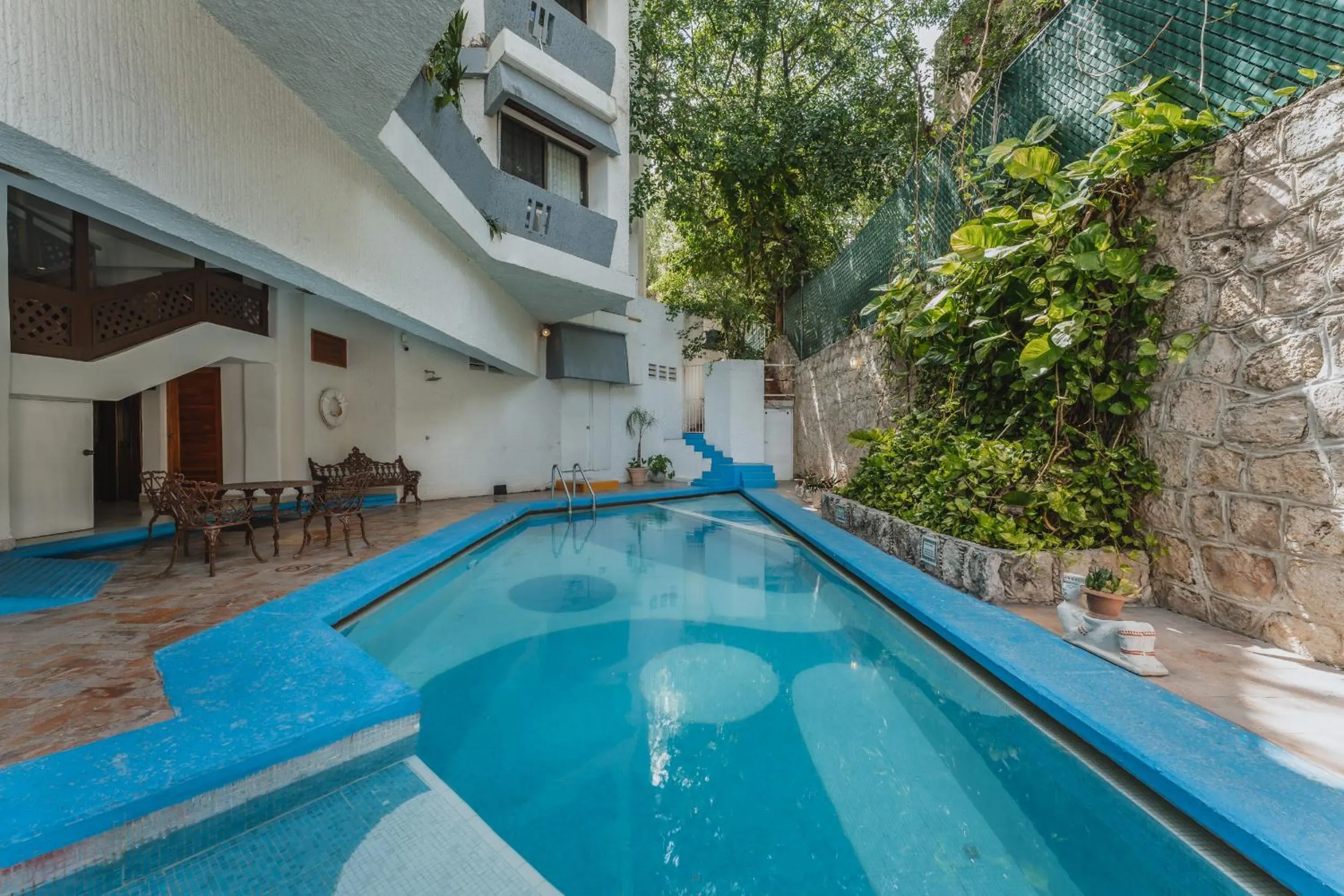 Swimming pool in Hotel Plaza Kokai Cancún