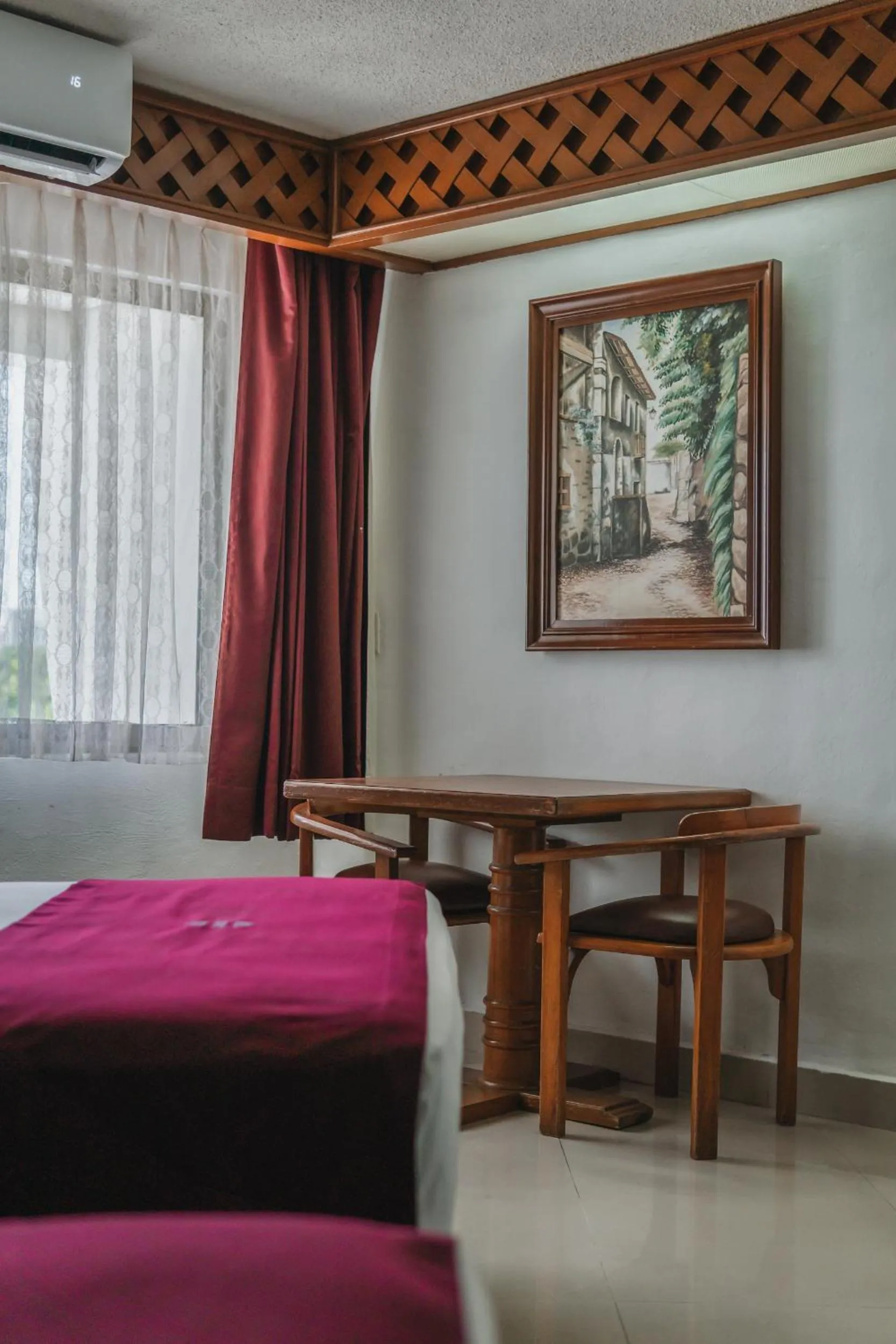 Bed in Hotel Plaza Kokai Cancún