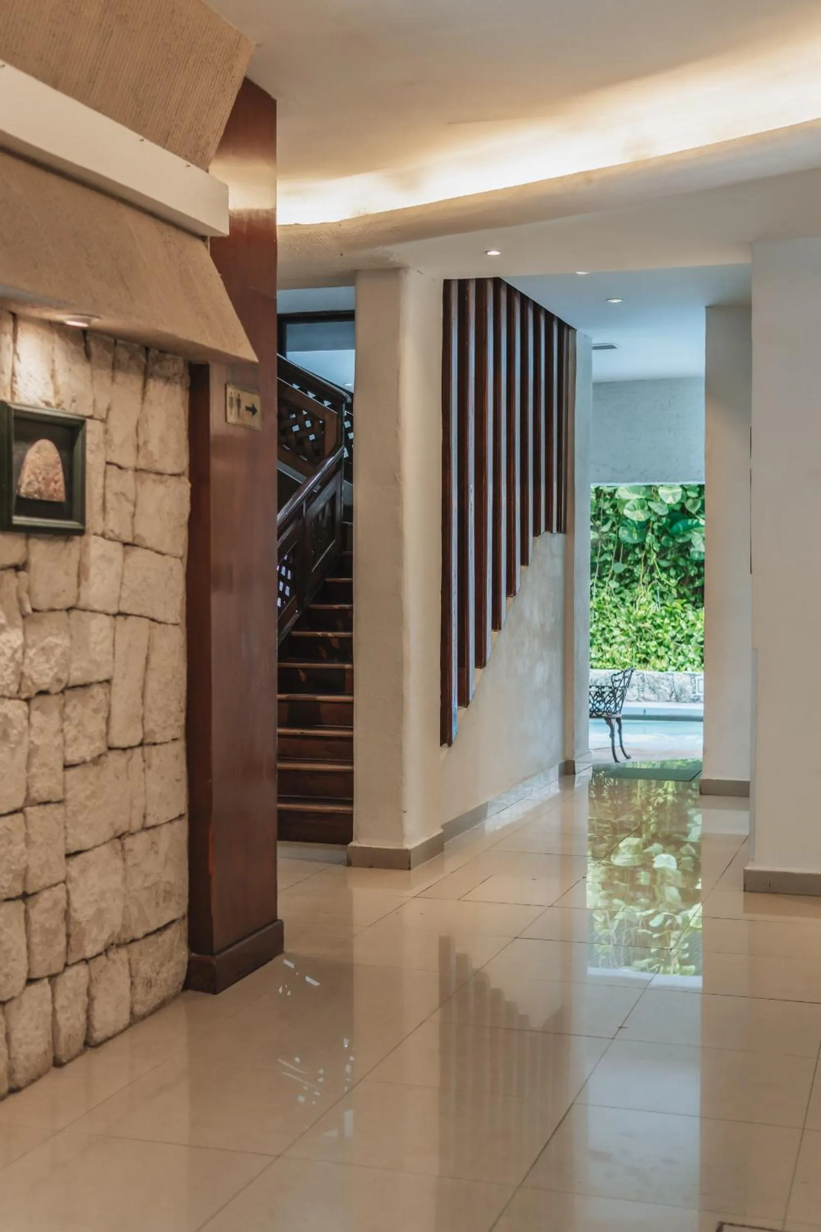 Lobby or reception in Hotel Plaza Kokai Cancún