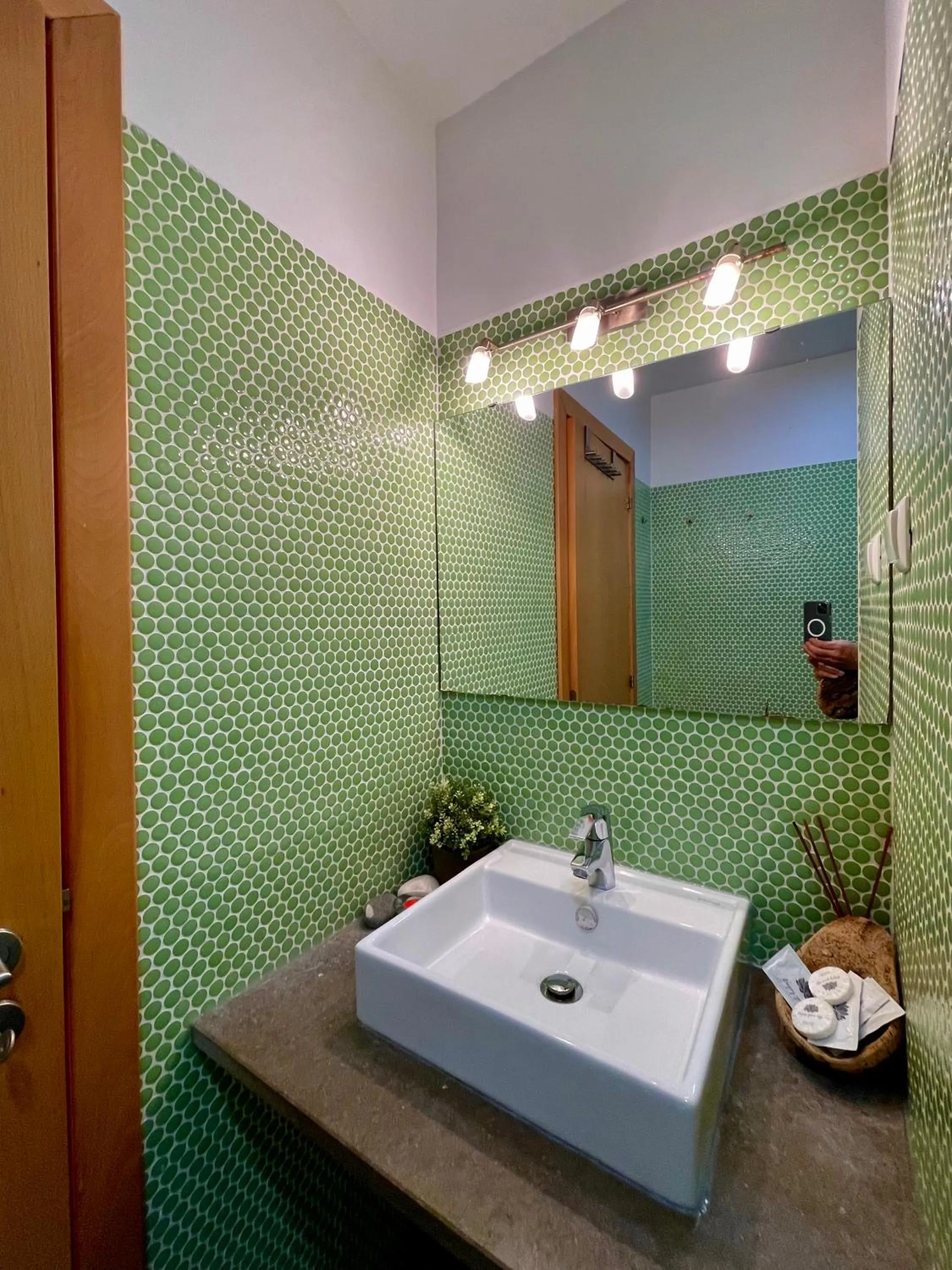 Bathroom in Born To Stay In Milfontes