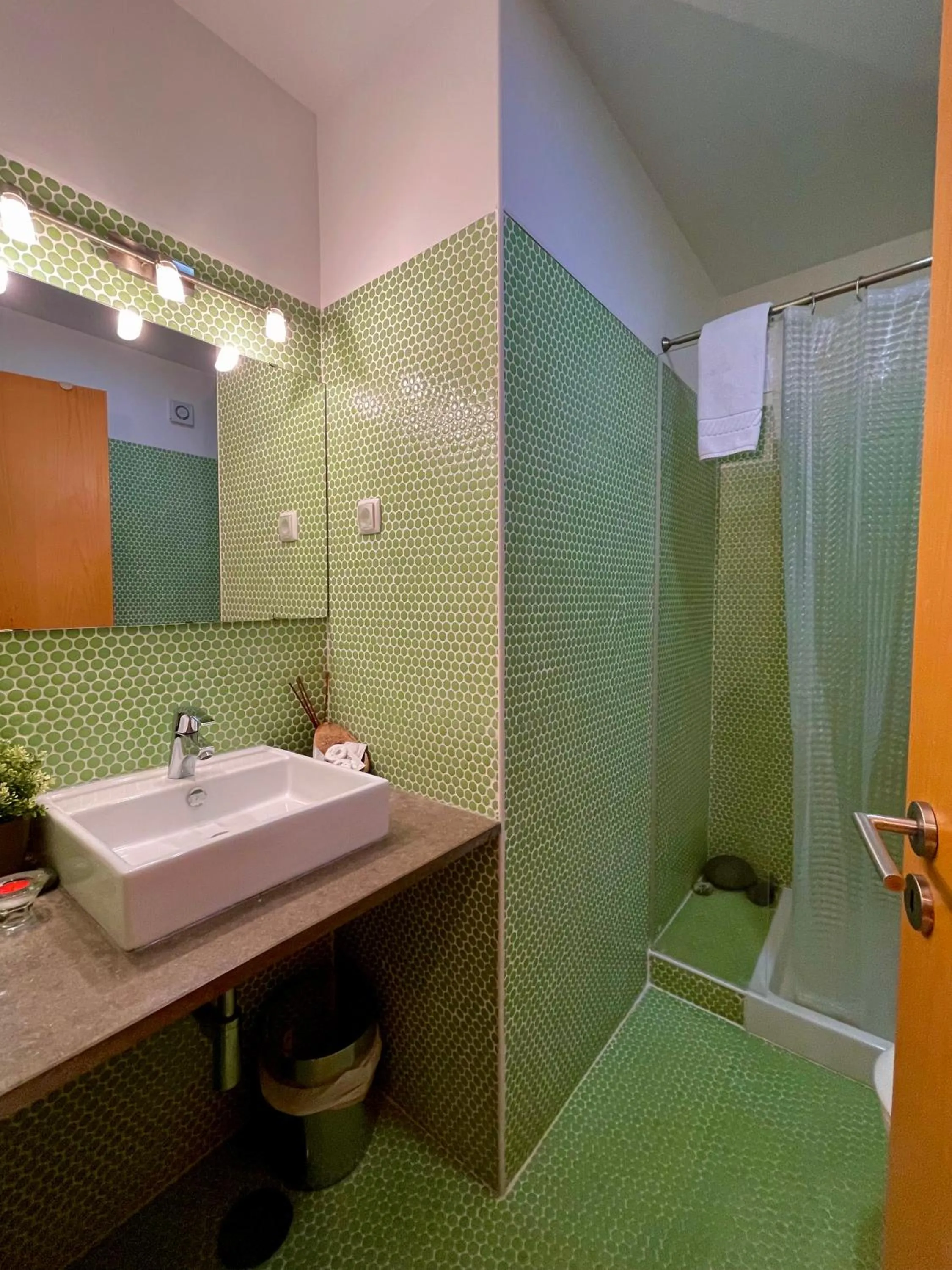 Bathroom in Born To Stay In Milfontes
