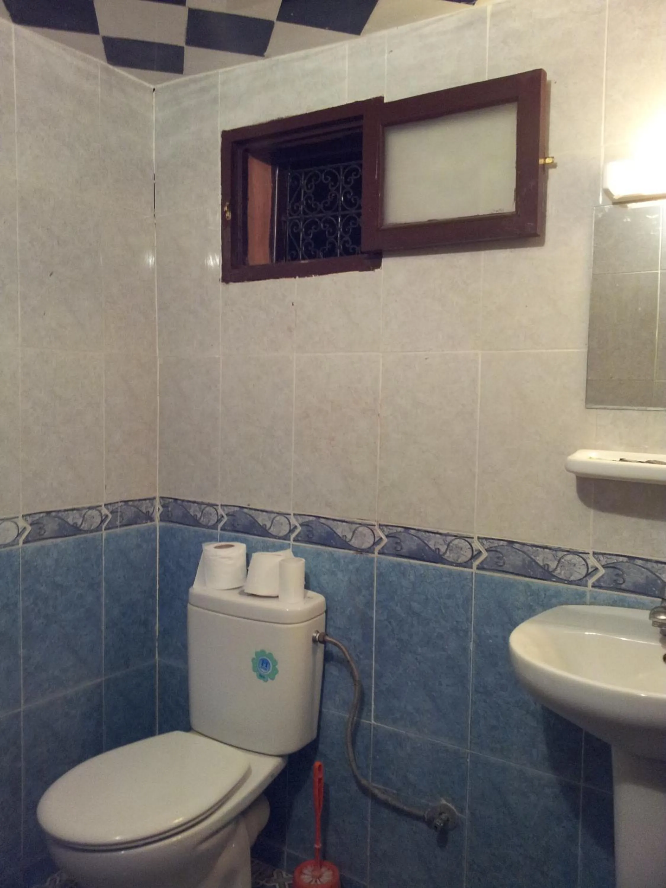 Bathroom in Hotel Salsabil