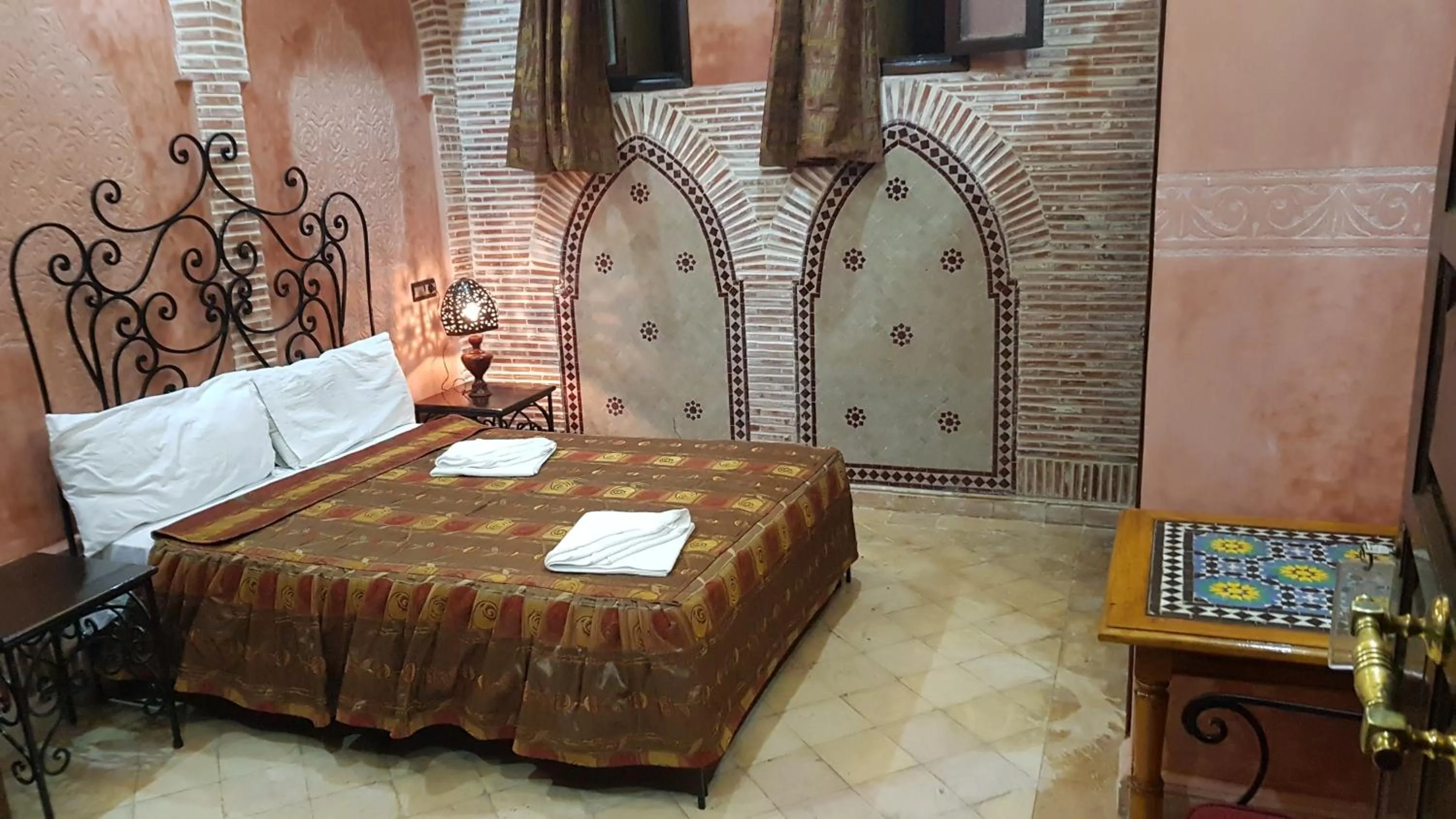 Bed in Hotel Salsabil