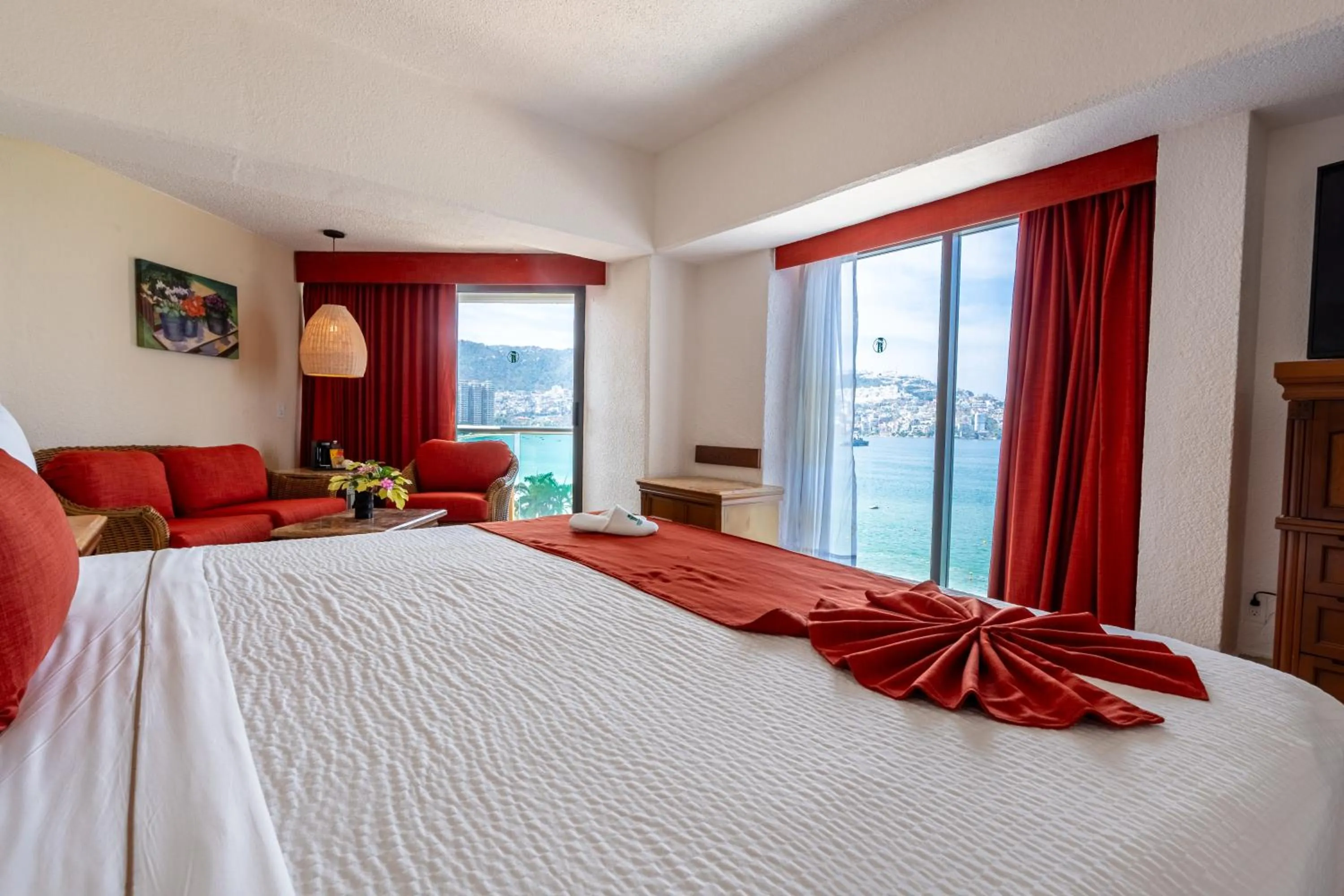 Sea view, Bed in Copacabana Beach Hotel Acapulco