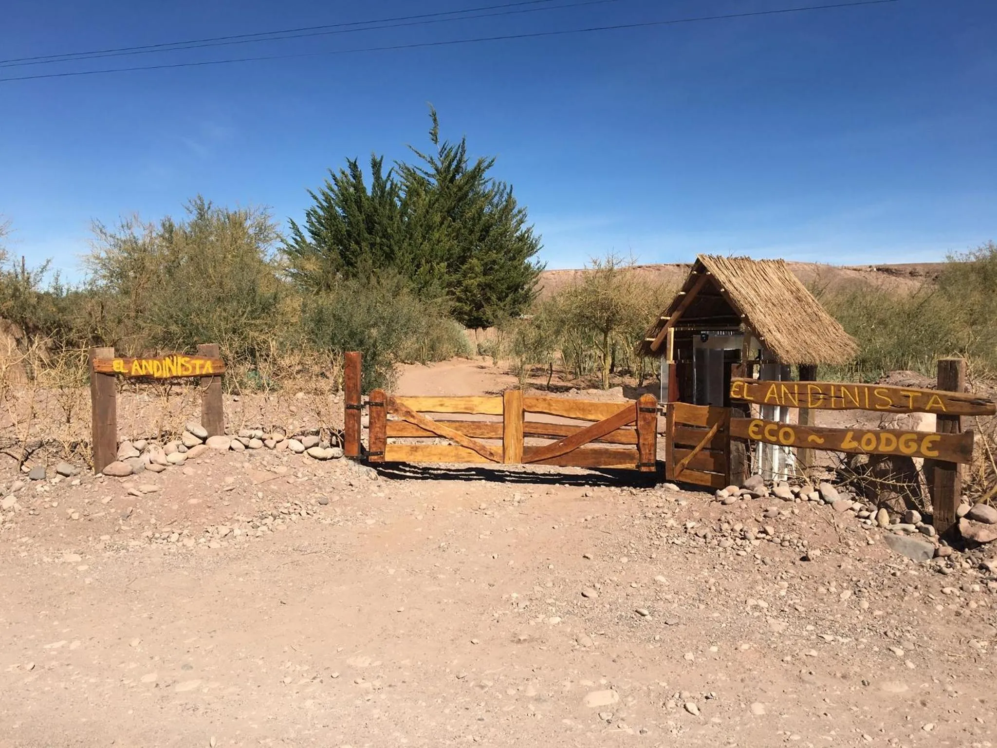 Facade/entrance in Eco-Lodge El Andinista