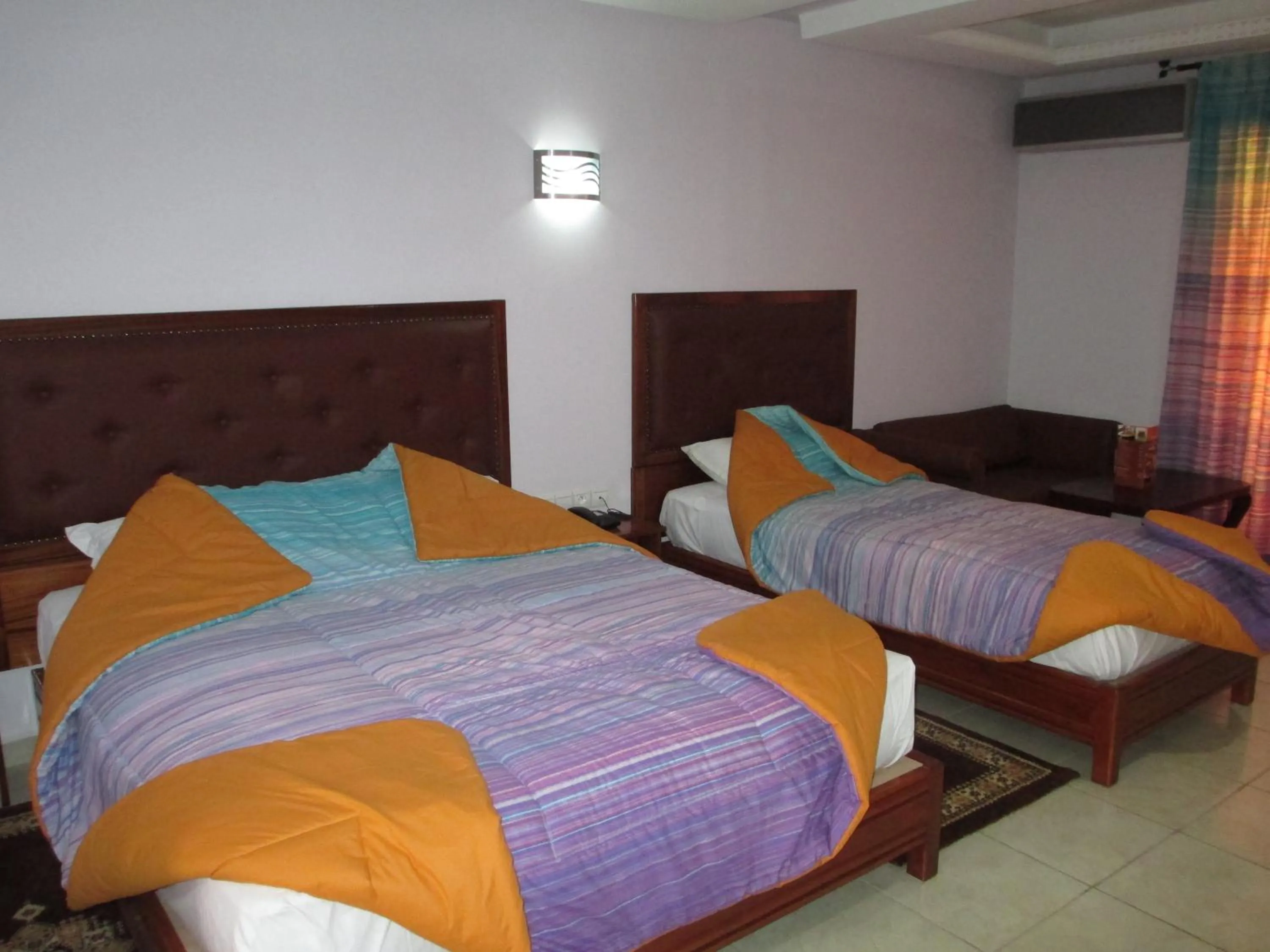 Photo of the whole room in Hotel Gomassine