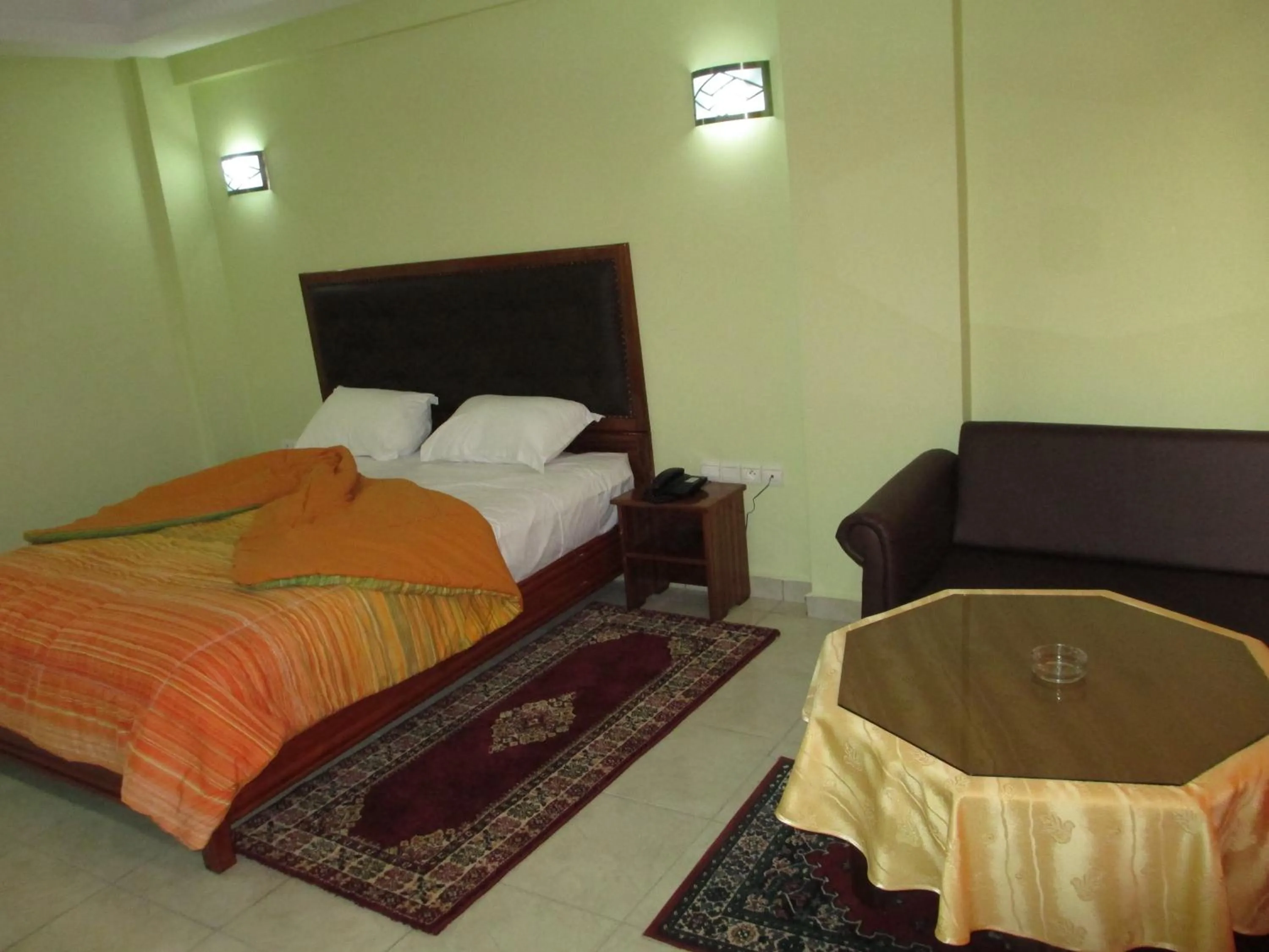 Photo of the whole room in Hotel Gomassine