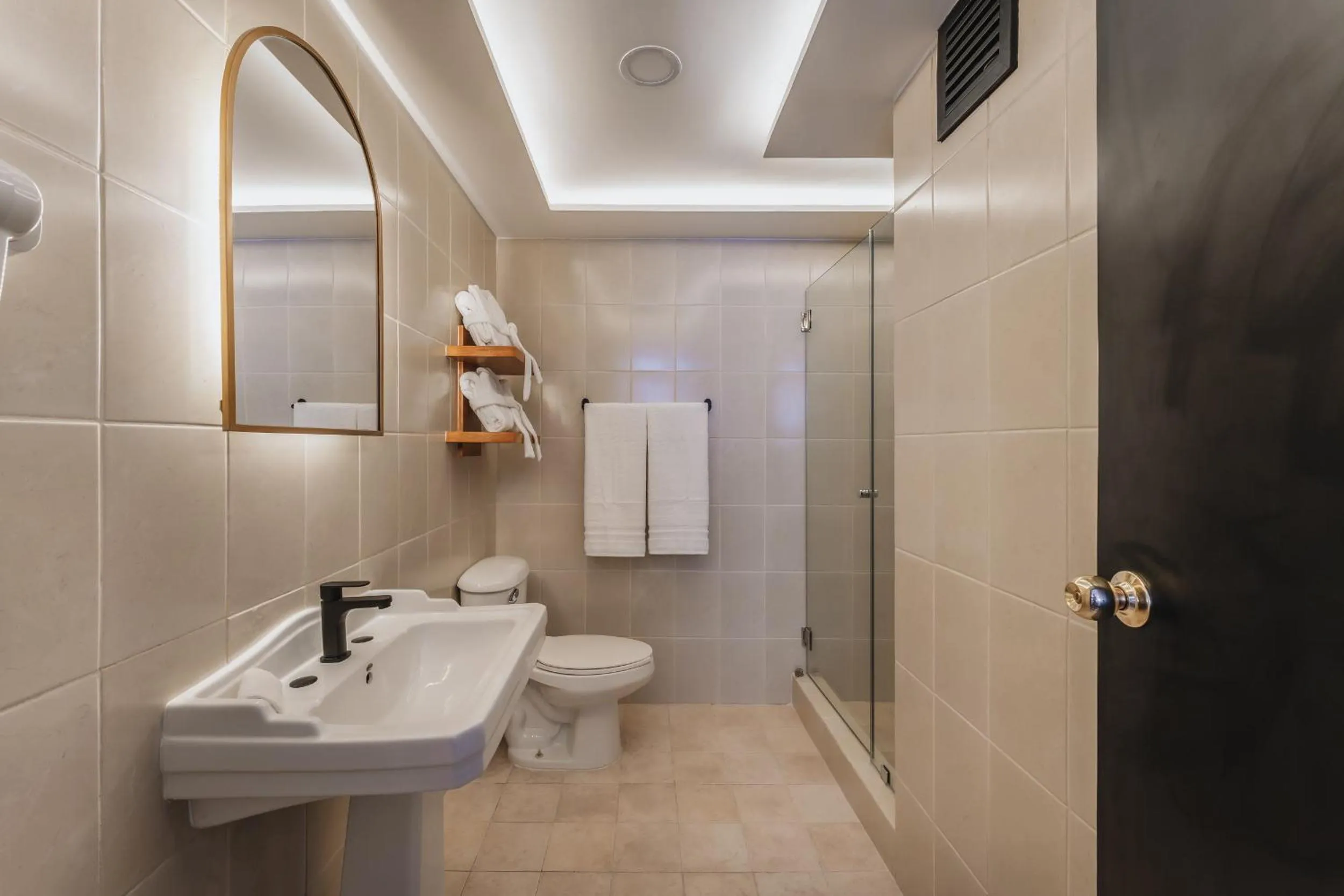 Shower in Gran Hotel Panamericana, Mérida