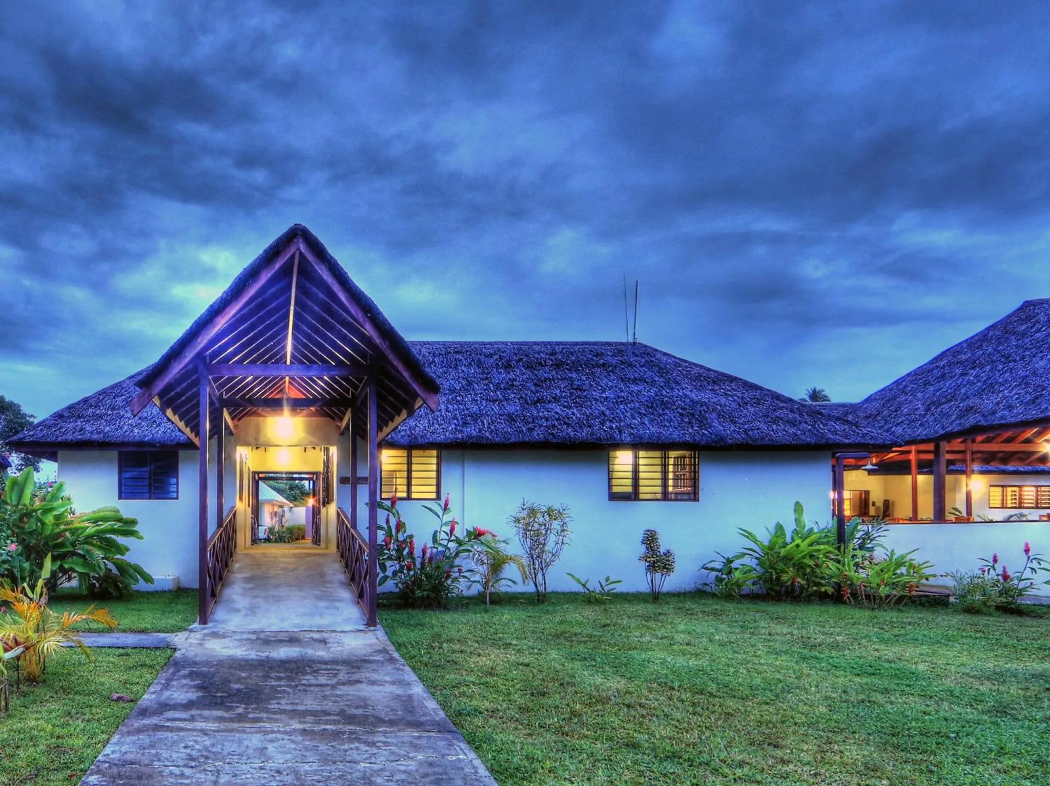 Facade/entrance in Beachfront Resort