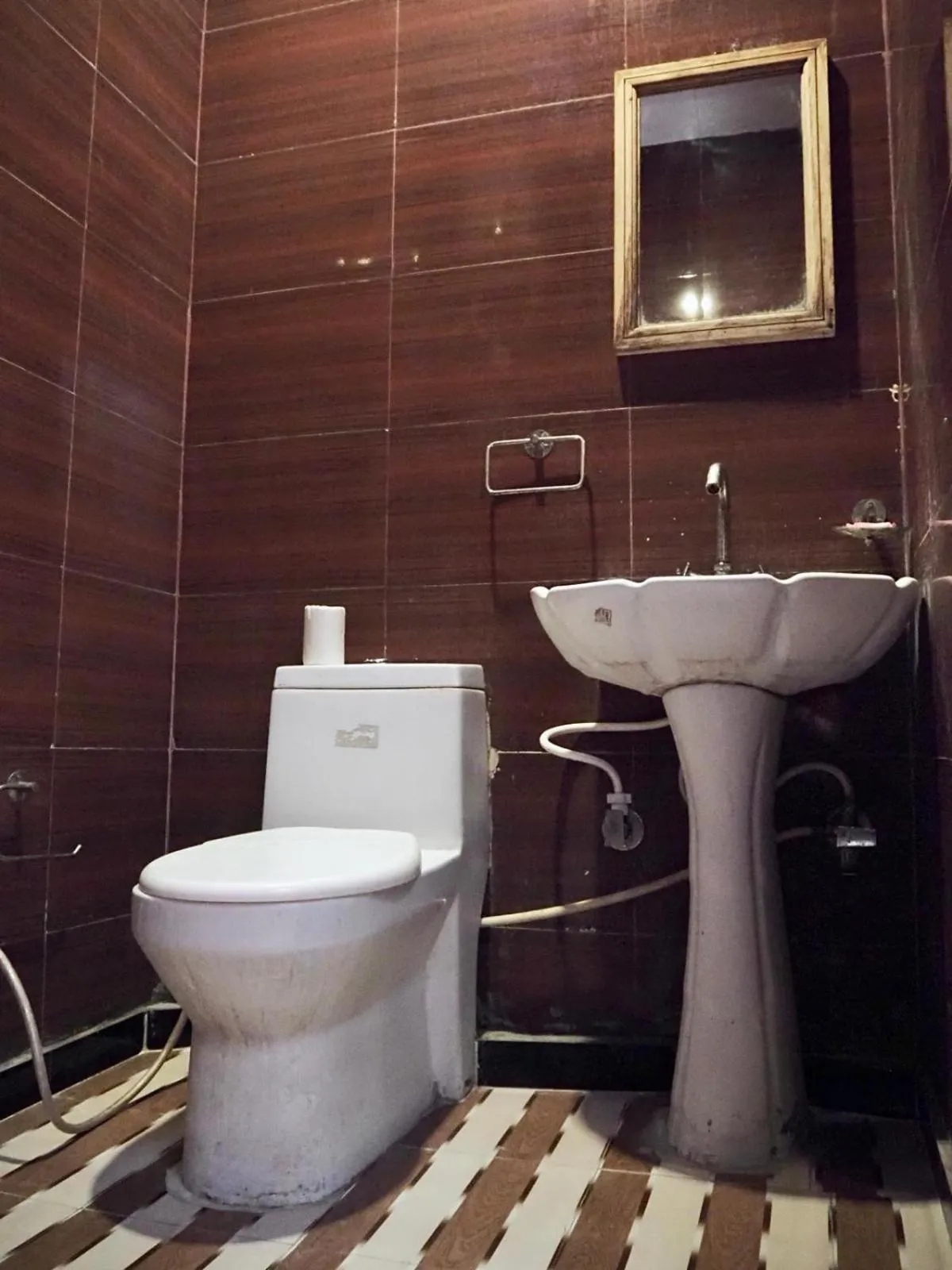 Shower in Hotel Tofu safari