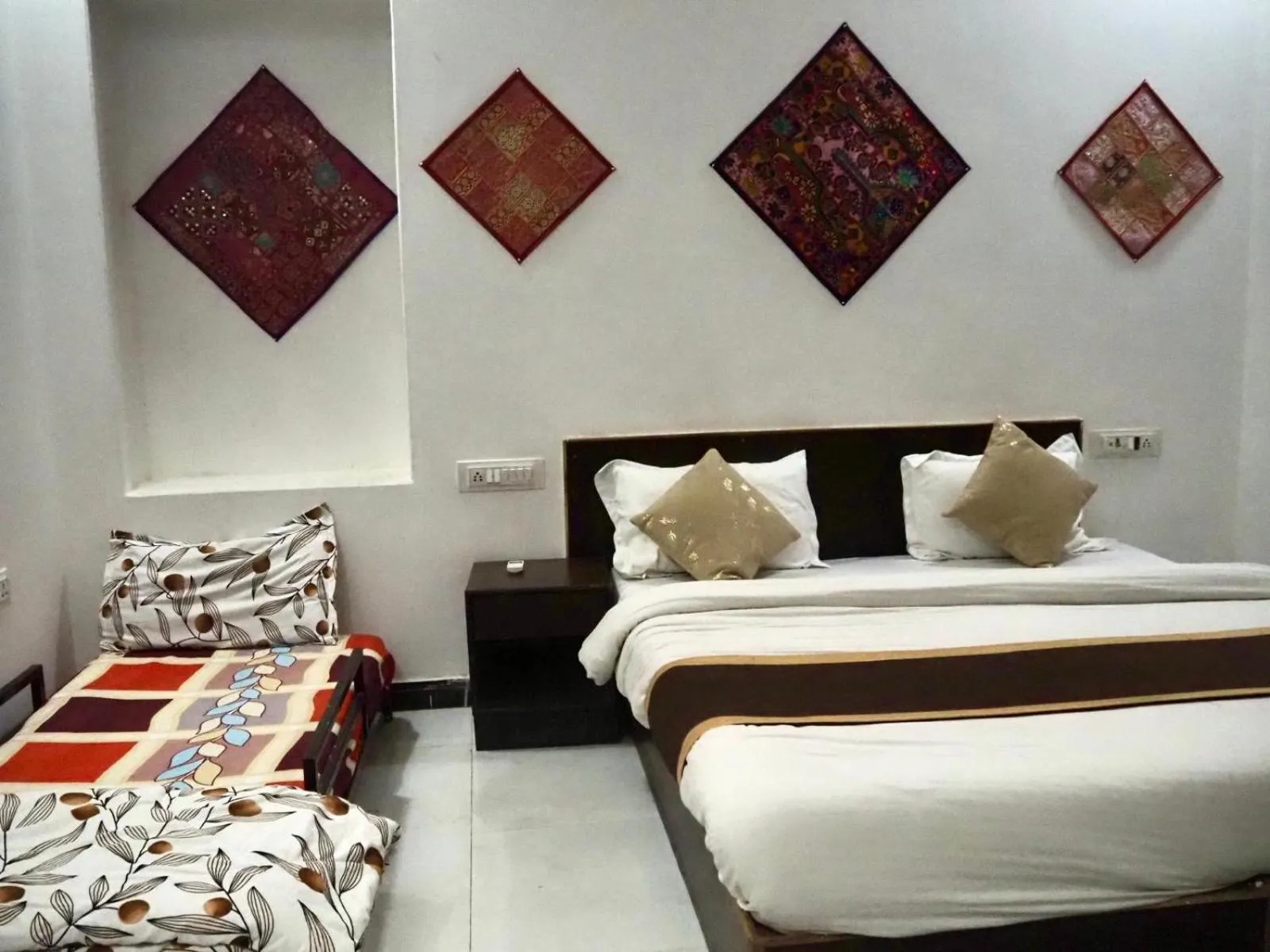 Bedroom, Bed in Hotel Tofu safari