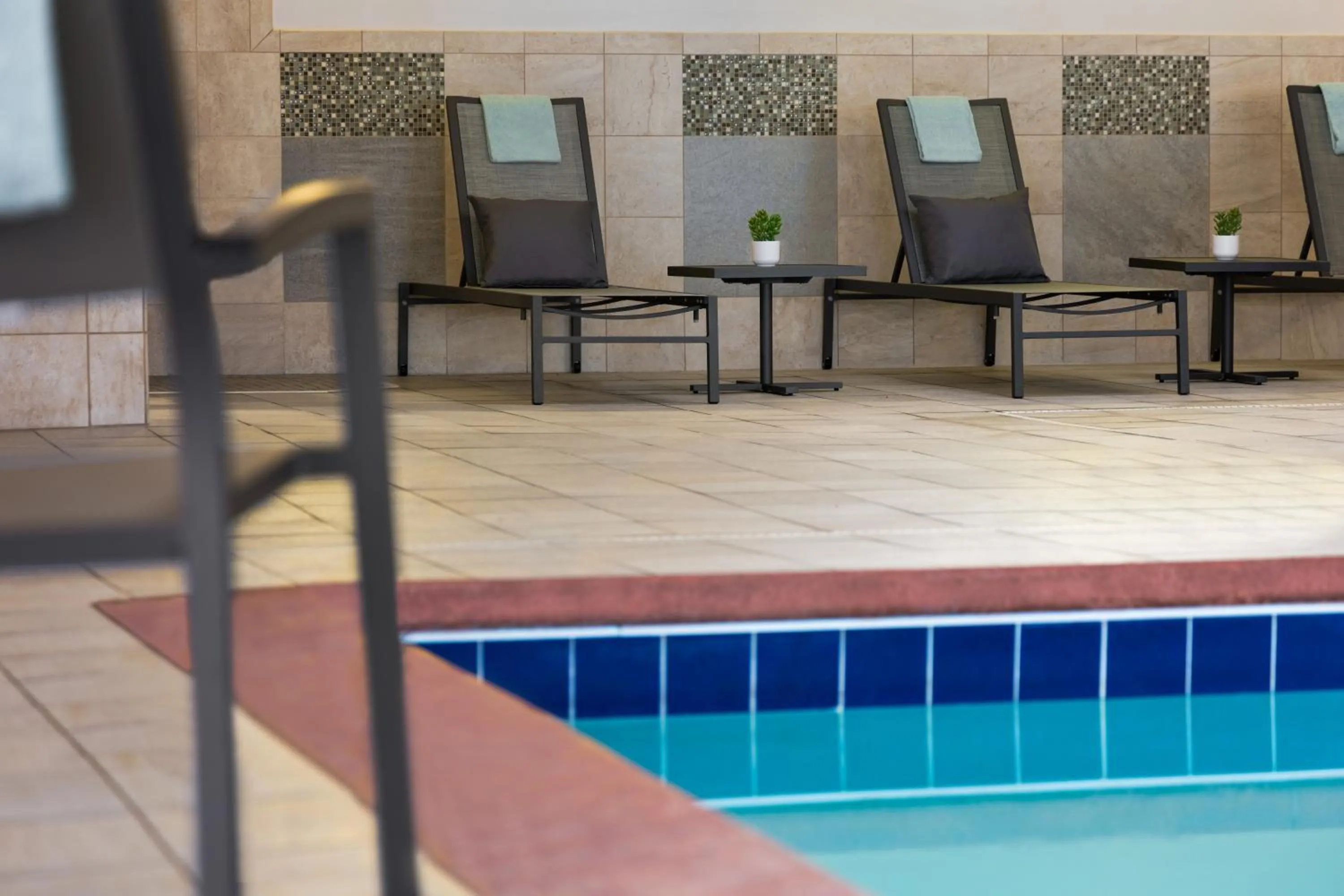 Swimming pool in Residence Inn by Marriott Des Moines Downtown