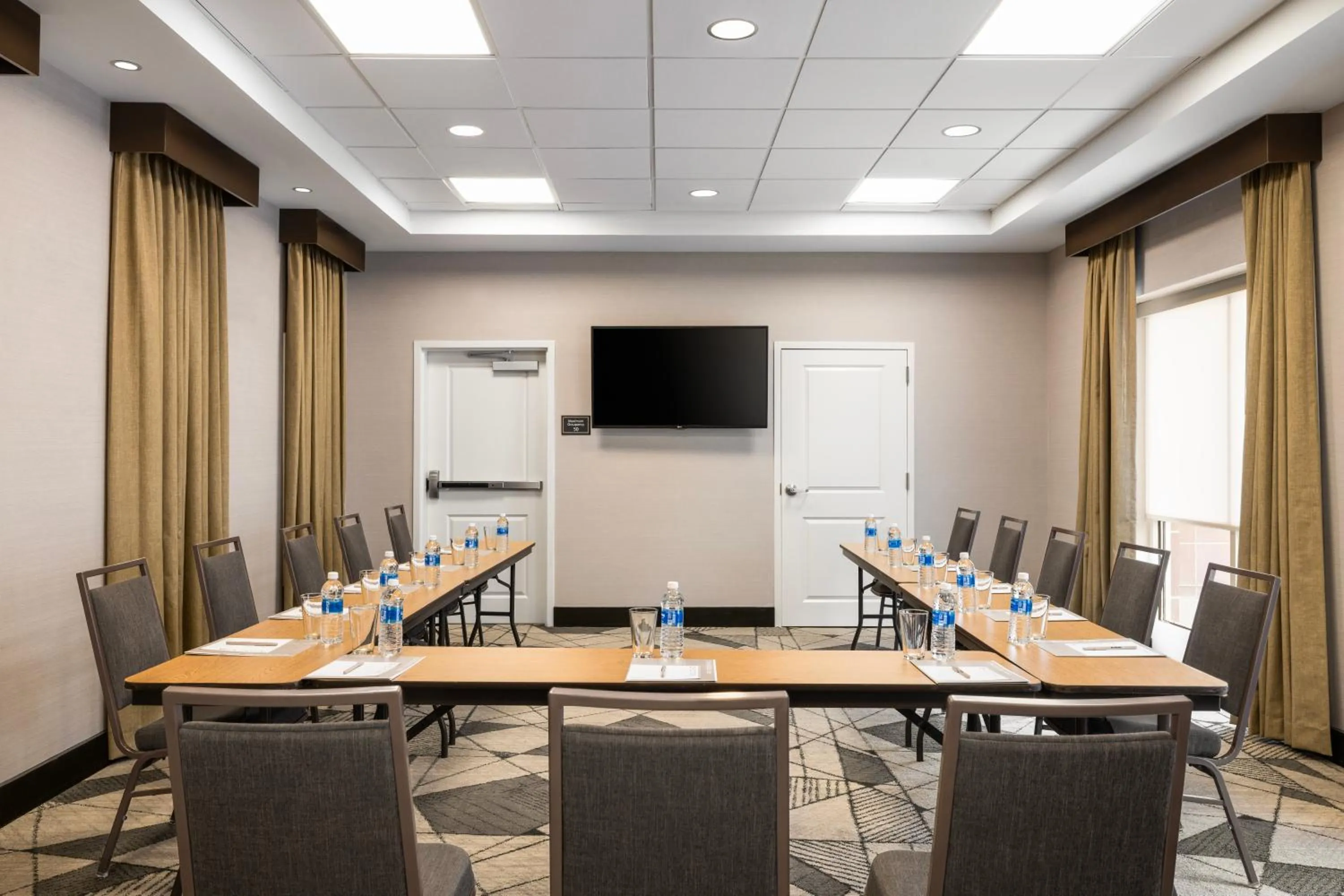 Meeting/conference room in Residence Inn by Marriott Des Moines Downtown