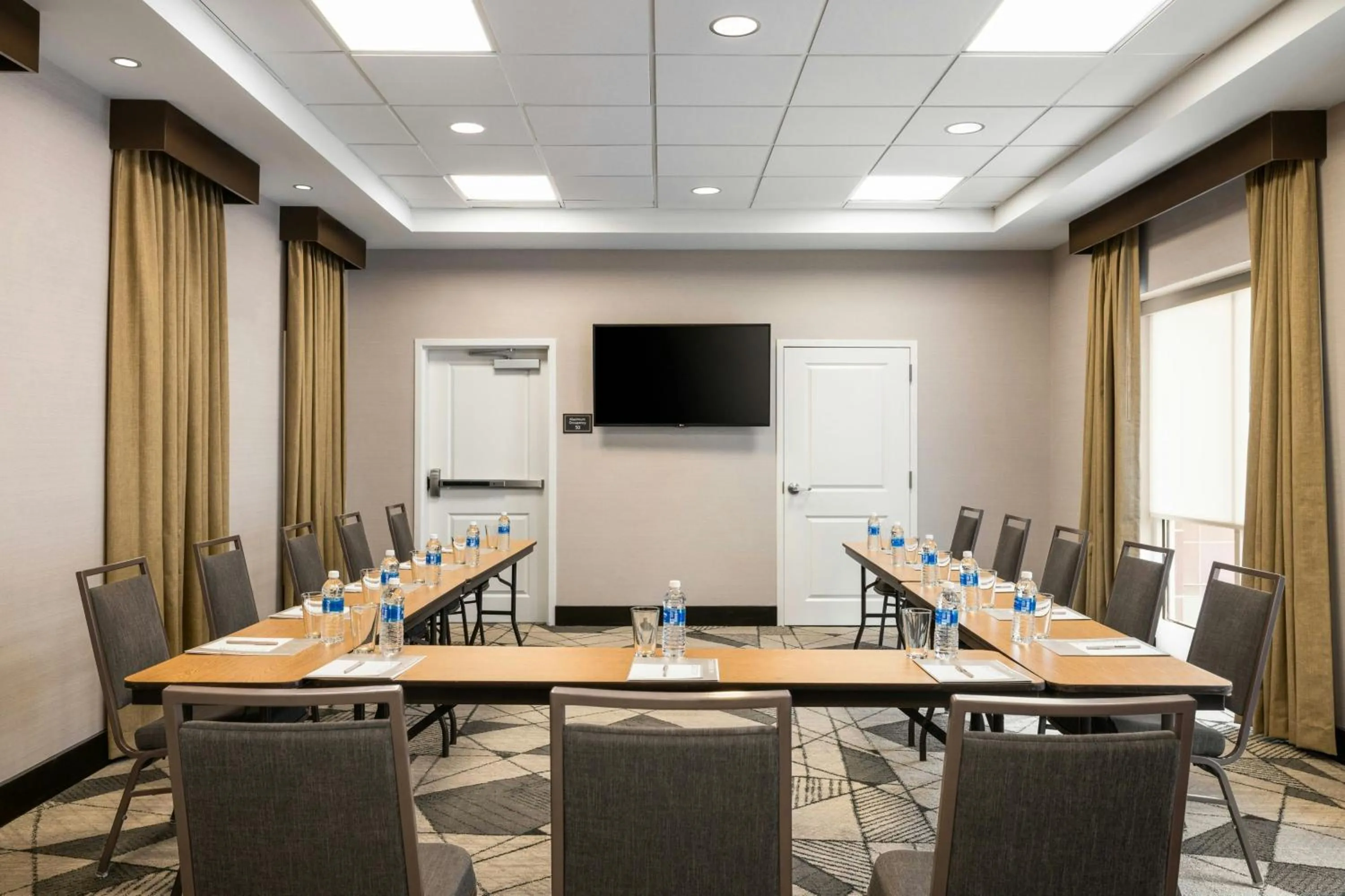 Meeting/conference room in Residence Inn by Marriott Des Moines Downtown