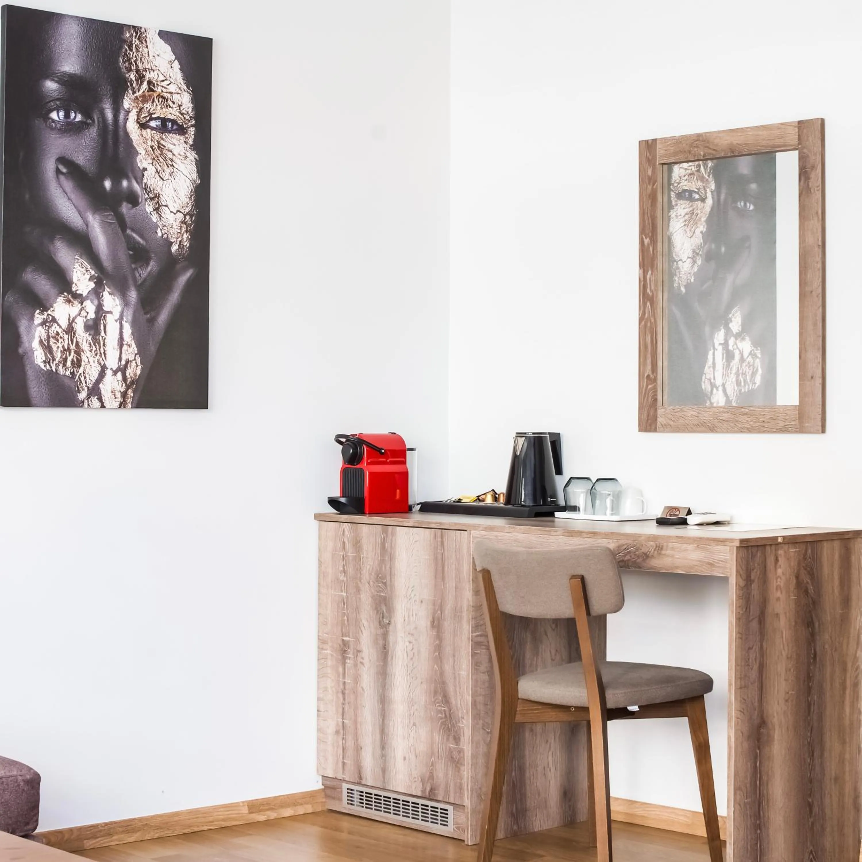 Coffee/tea facilities in Iasonos Suites Athens