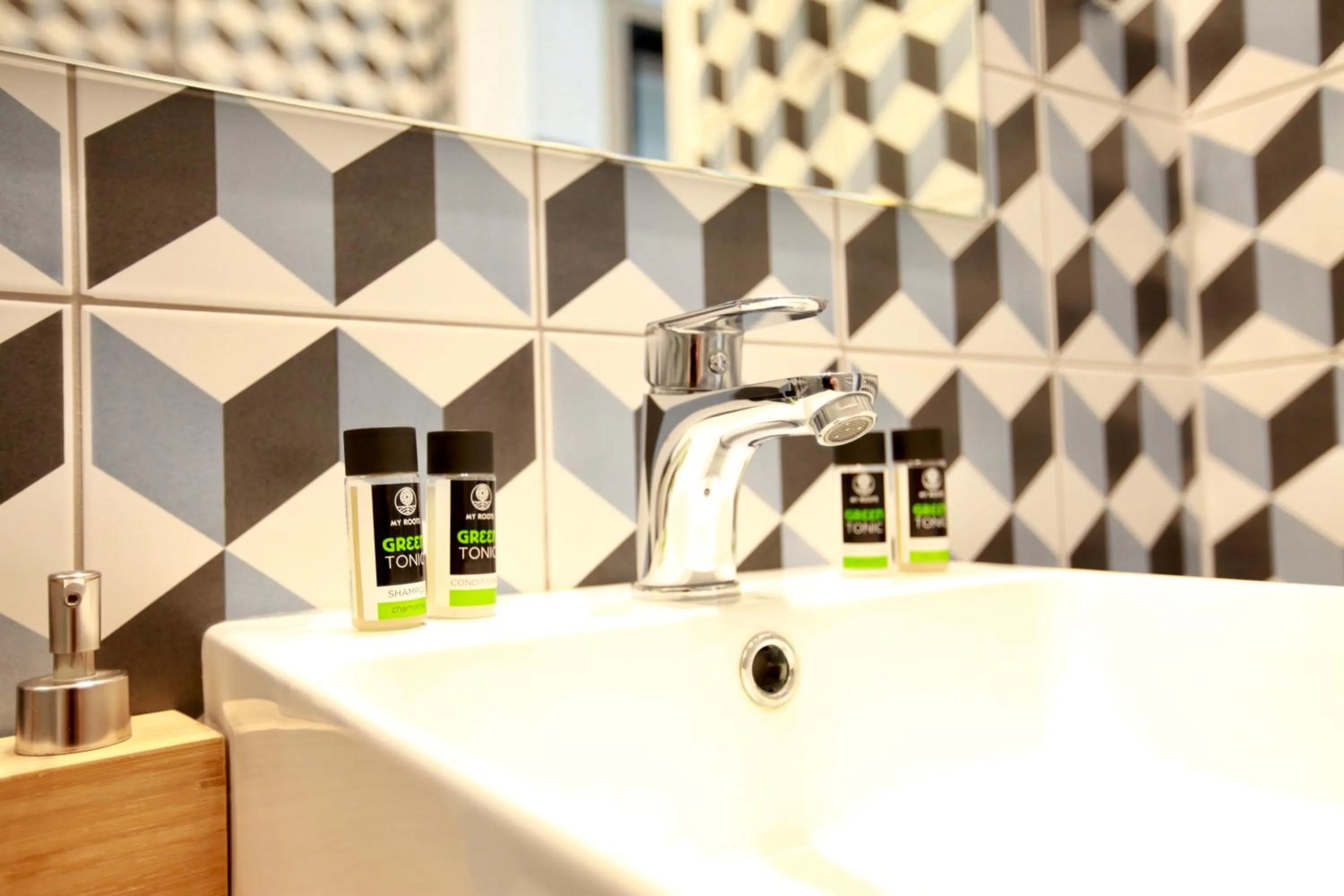 Bathroom in Iasonos Suites Athens