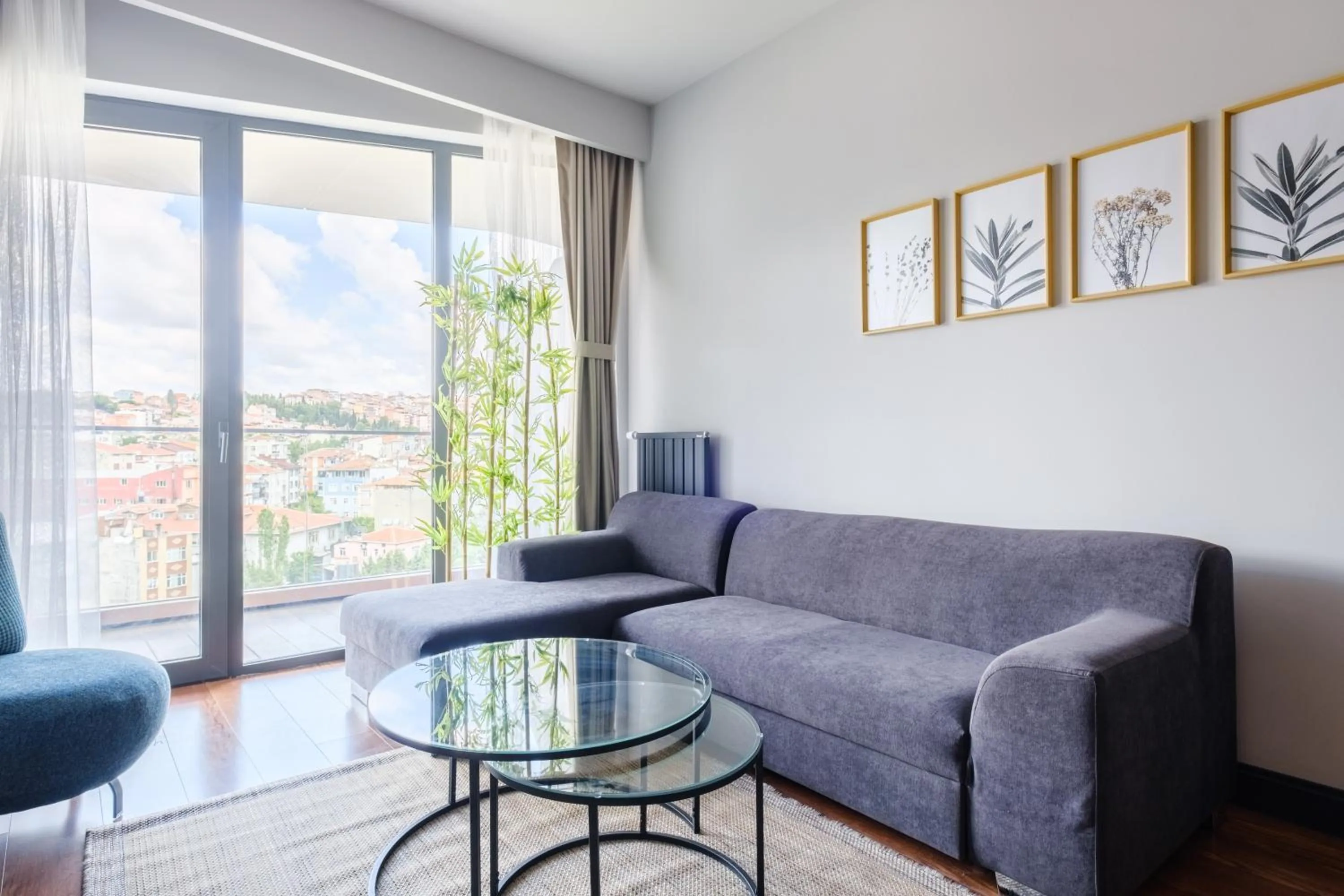 Living room in Benesta Residence by NewInn