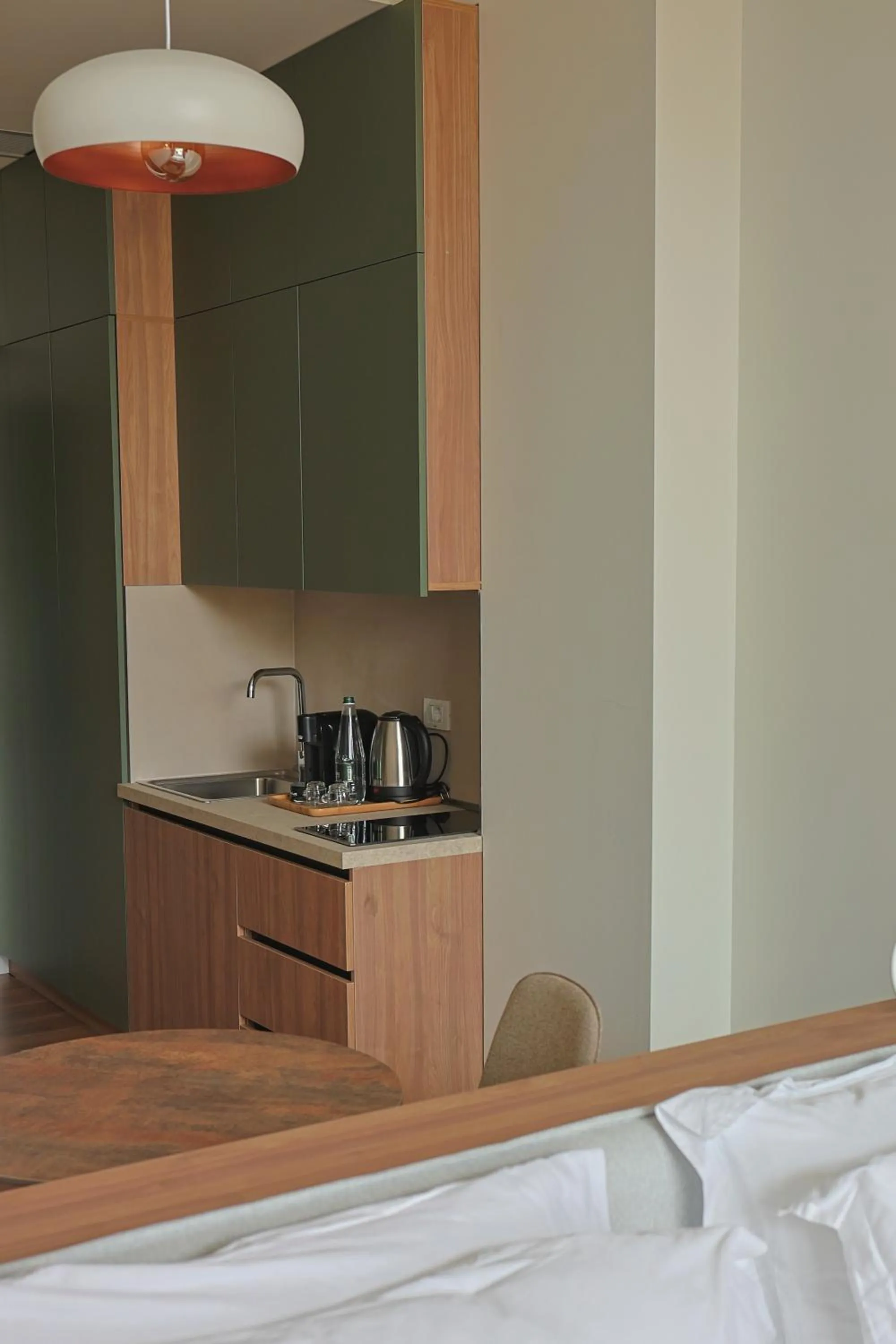 Kitchen or kitchenette in Retreat Apartments