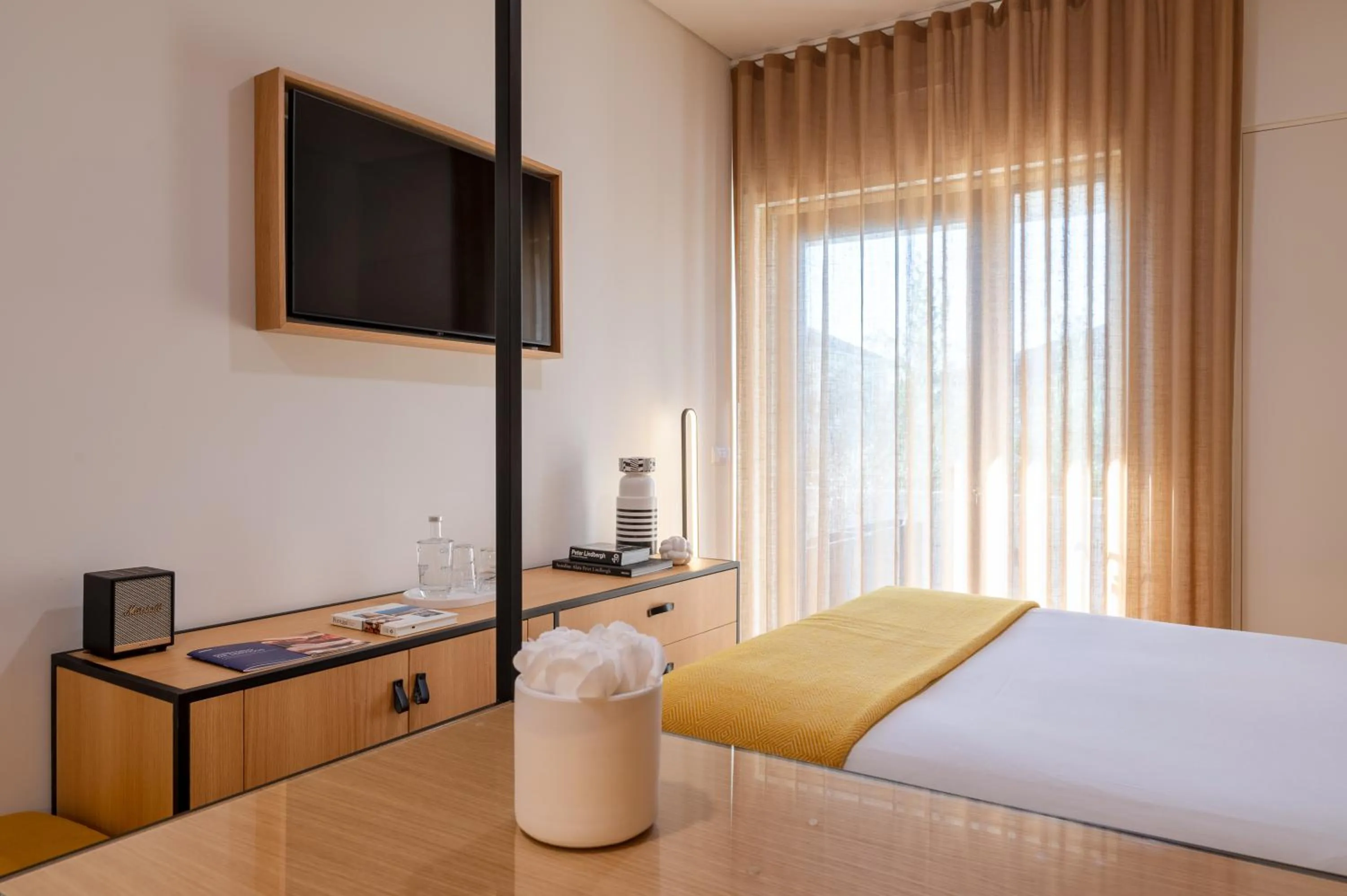 TV and multimedia, Bed in BFRESH Hotel - Padel, Pool & Fitness - Adults Only