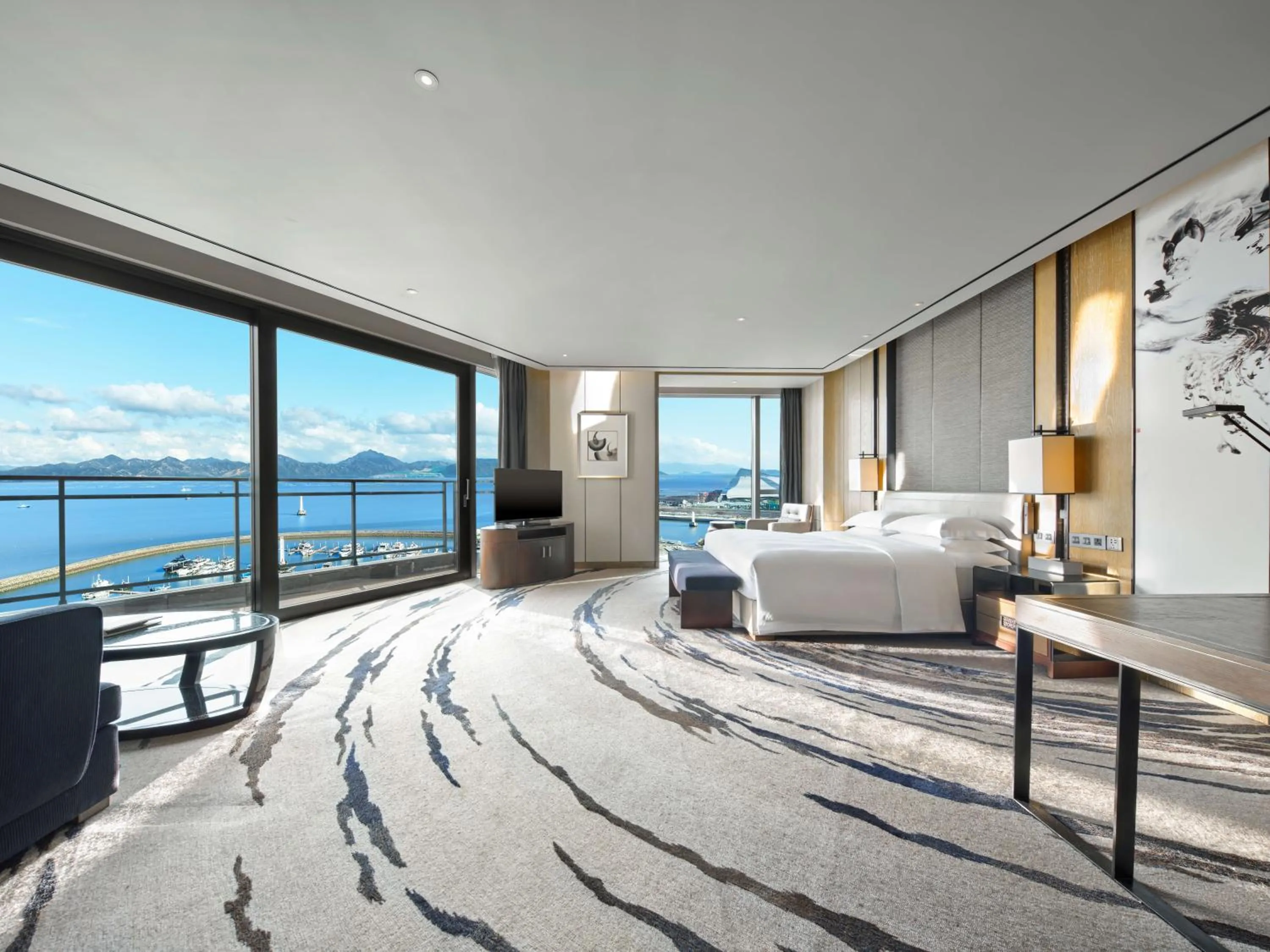 Bedroom, Bed in Hilton Shenzhen Shekou Nanhai