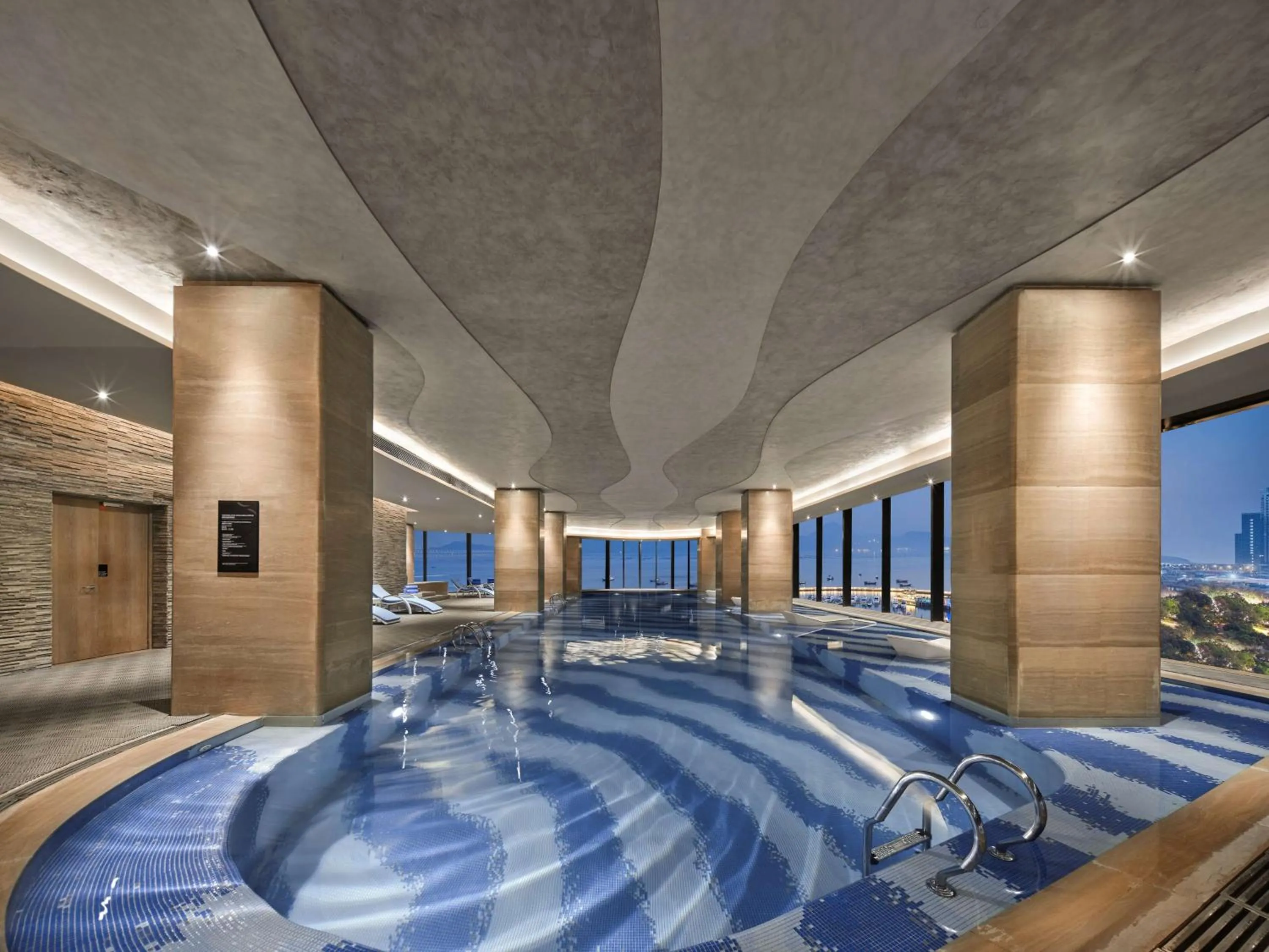 Pool view in Hilton Shenzhen Shekou Nanhai