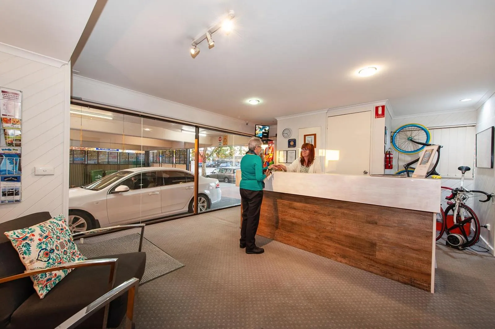 Lobby or reception in Winsor Park Motor Inn