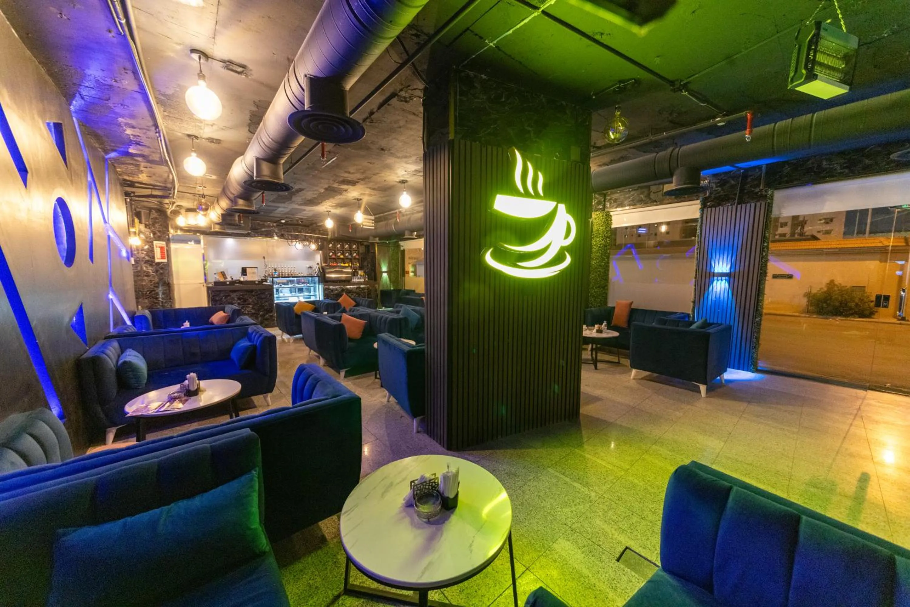 Restaurant/places to eat in Burj Al Hayat Hotel Suites - Al Olaya