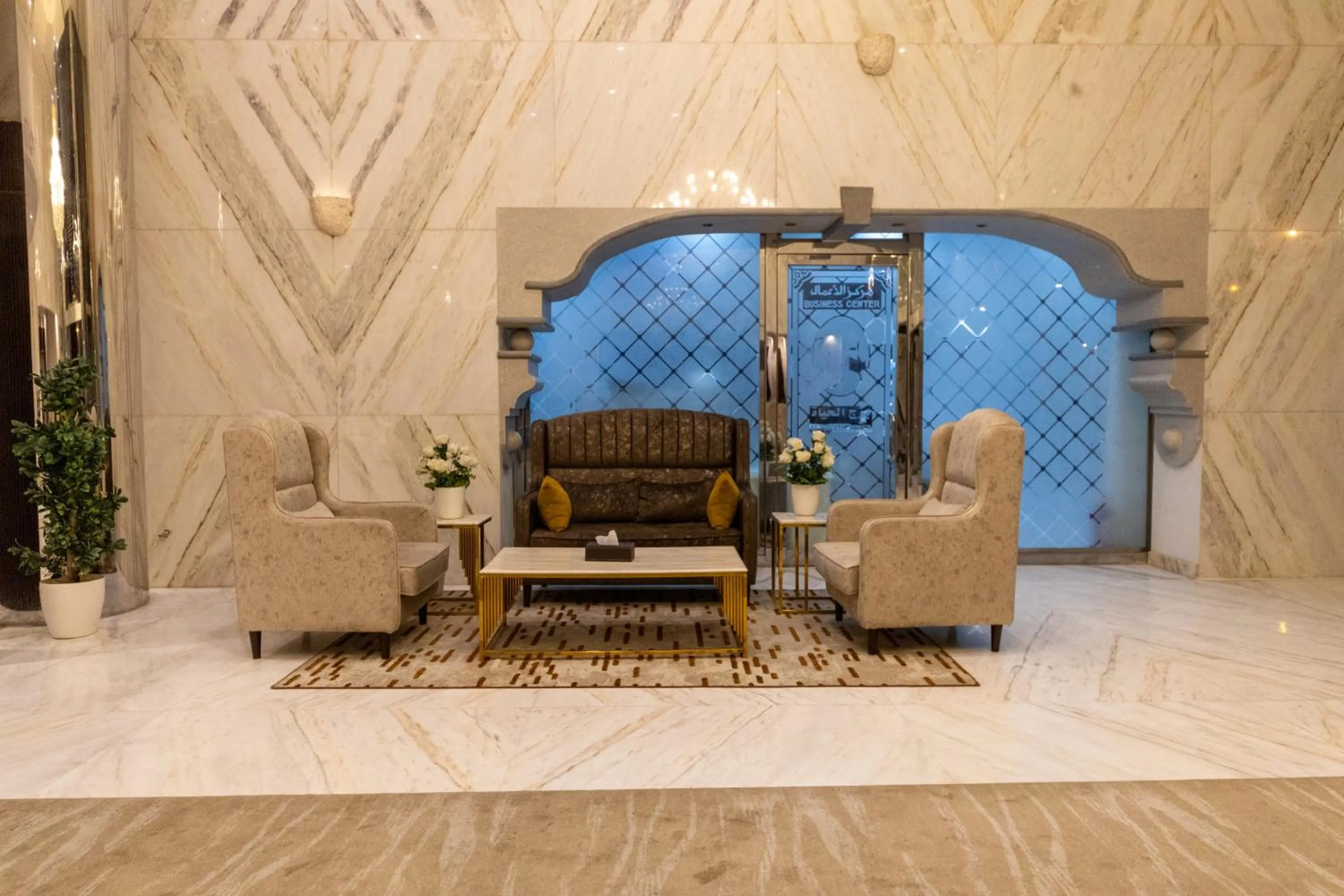 Lobby or reception in Burj Al Hayat Hotel Suites - Al Olaya