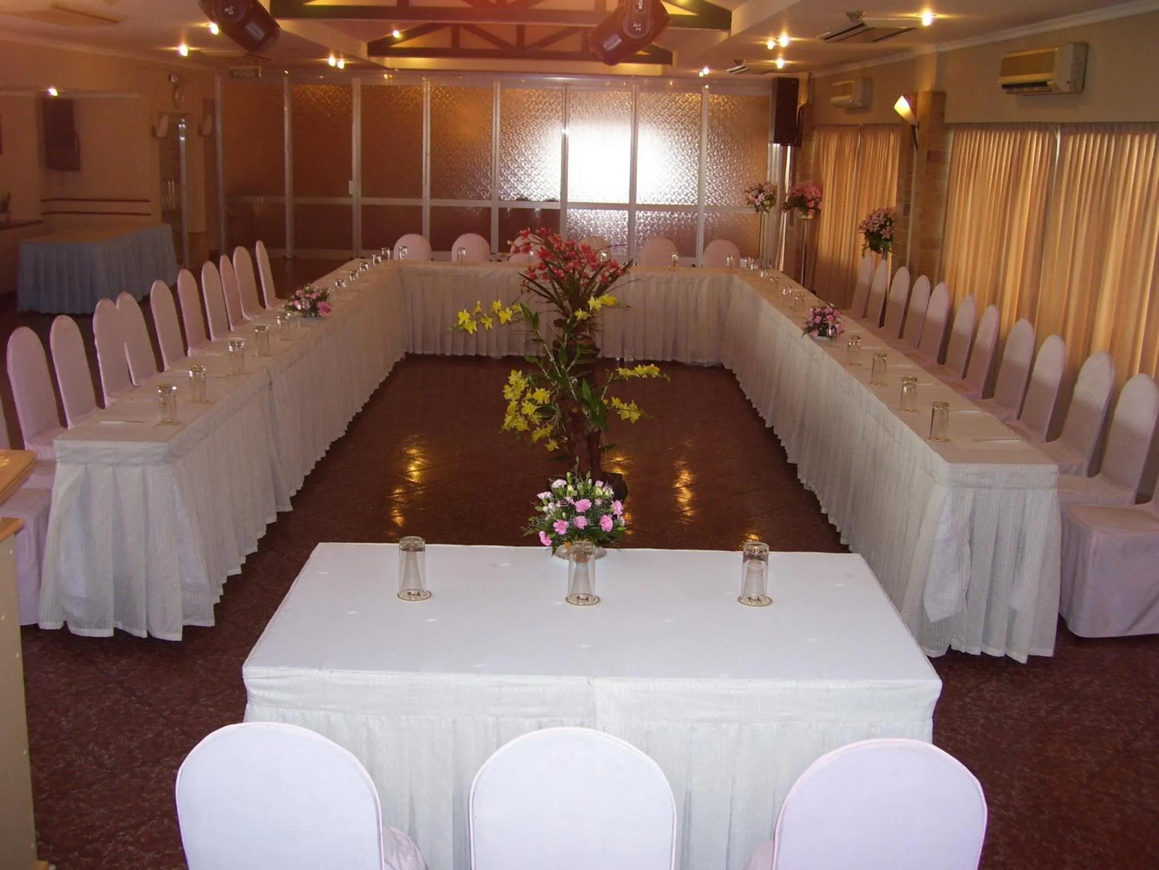 Banquet/Function facilities in Bat Dat Hotel