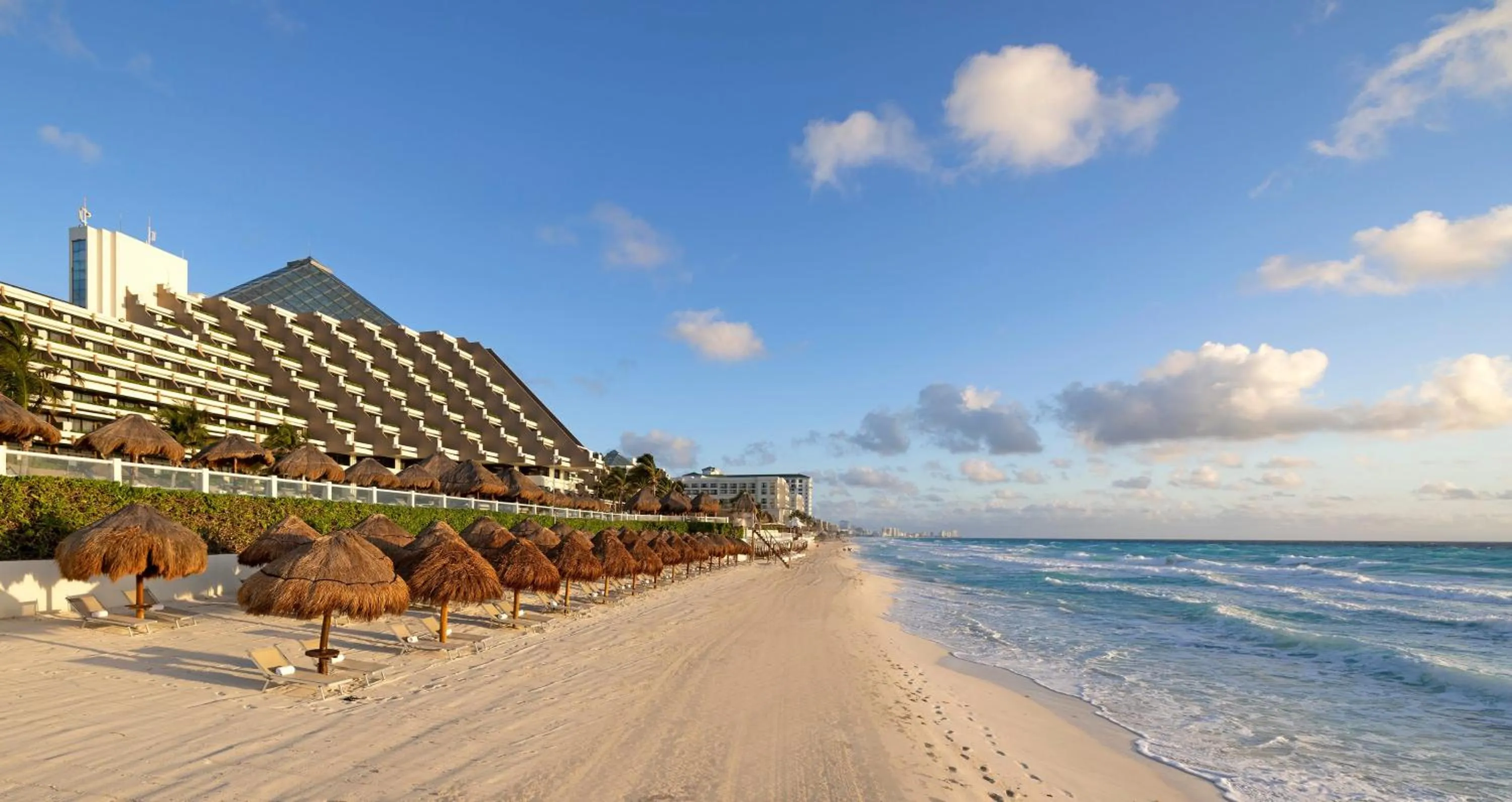 Property building in Paradisus Cancun All Inclusive - Grand Reopening coming soon