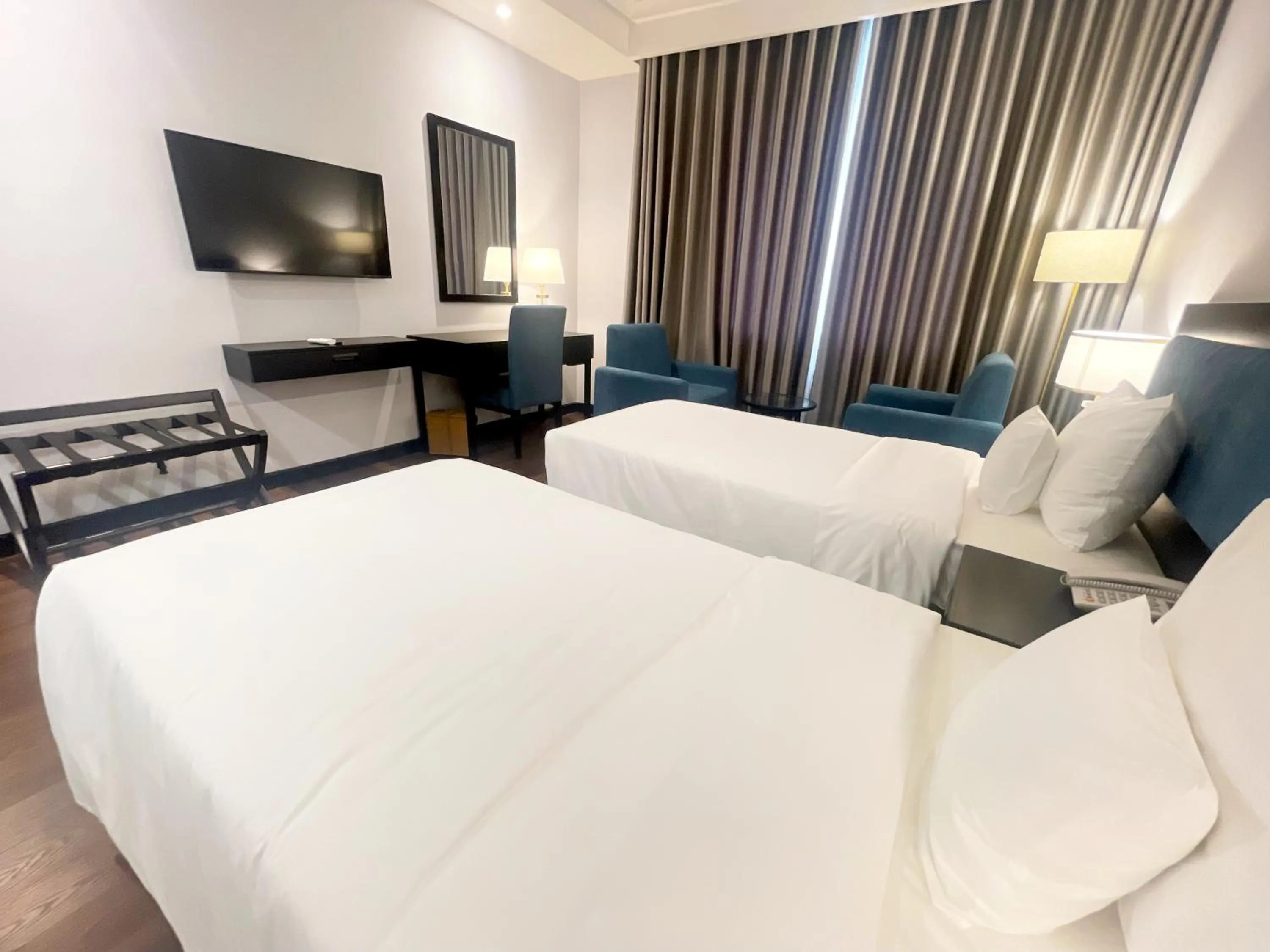 Bed in Thien Hong - Arc En Ciel Hotel