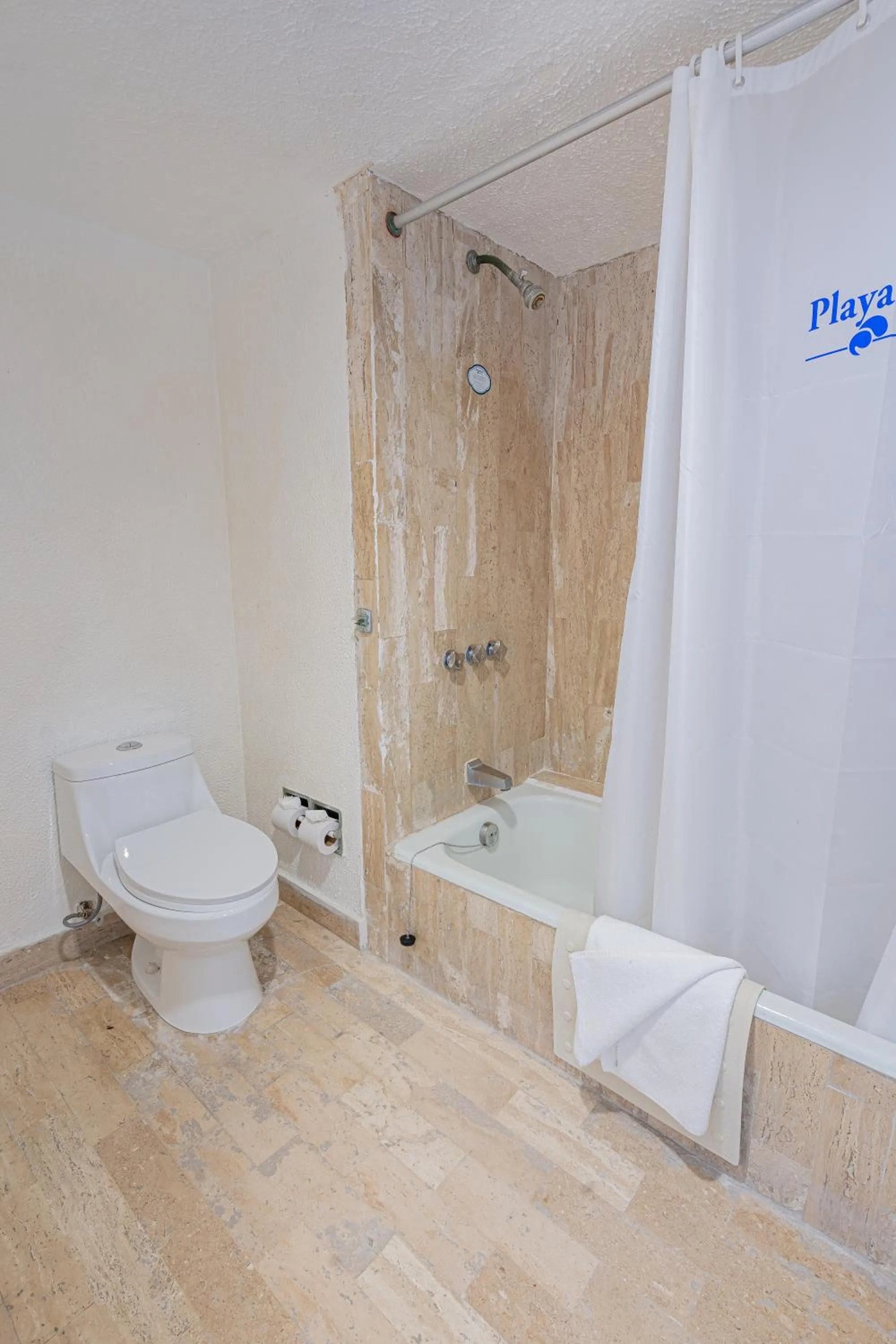 Bathroom in Playa Suites Acapulco