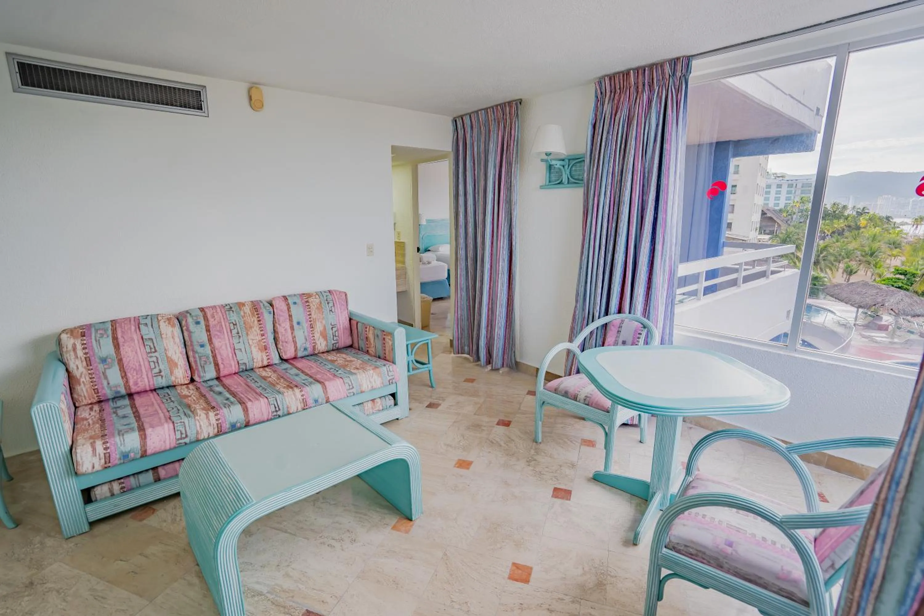 Living room in Playa Suites Acapulco