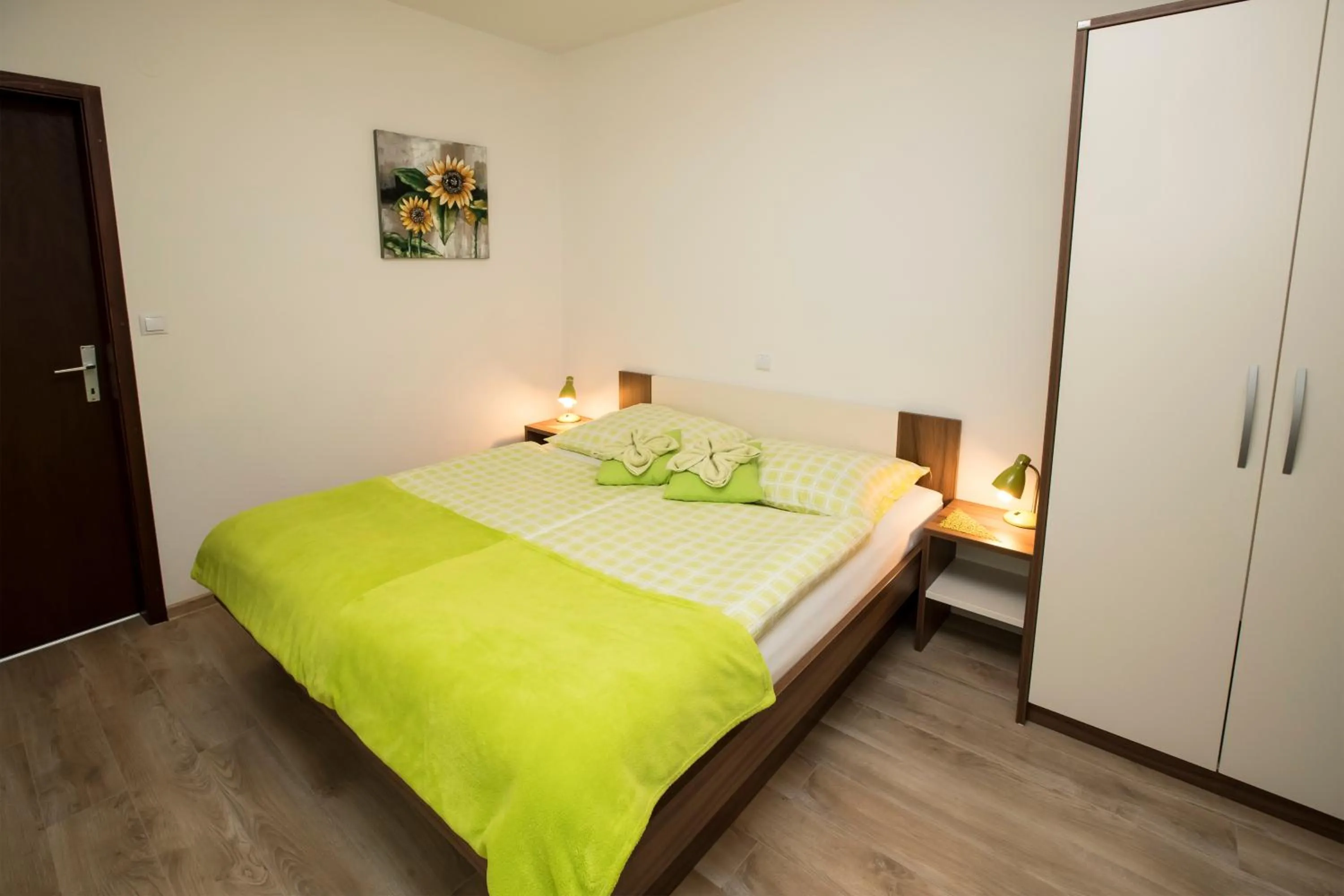 Photo of the whole room, Bed in Accommodation Resman