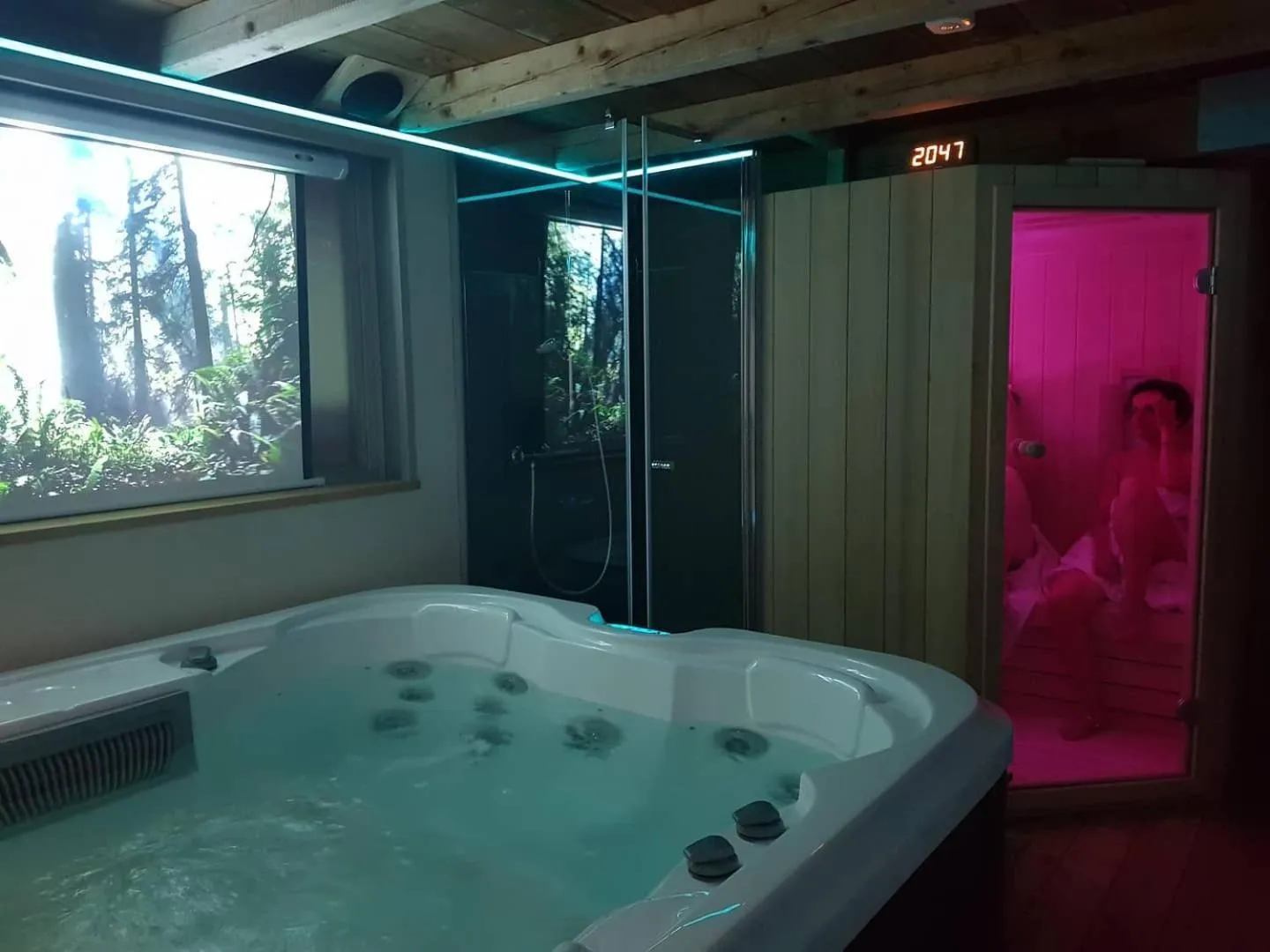 Hot Tub in Accommodation Resman