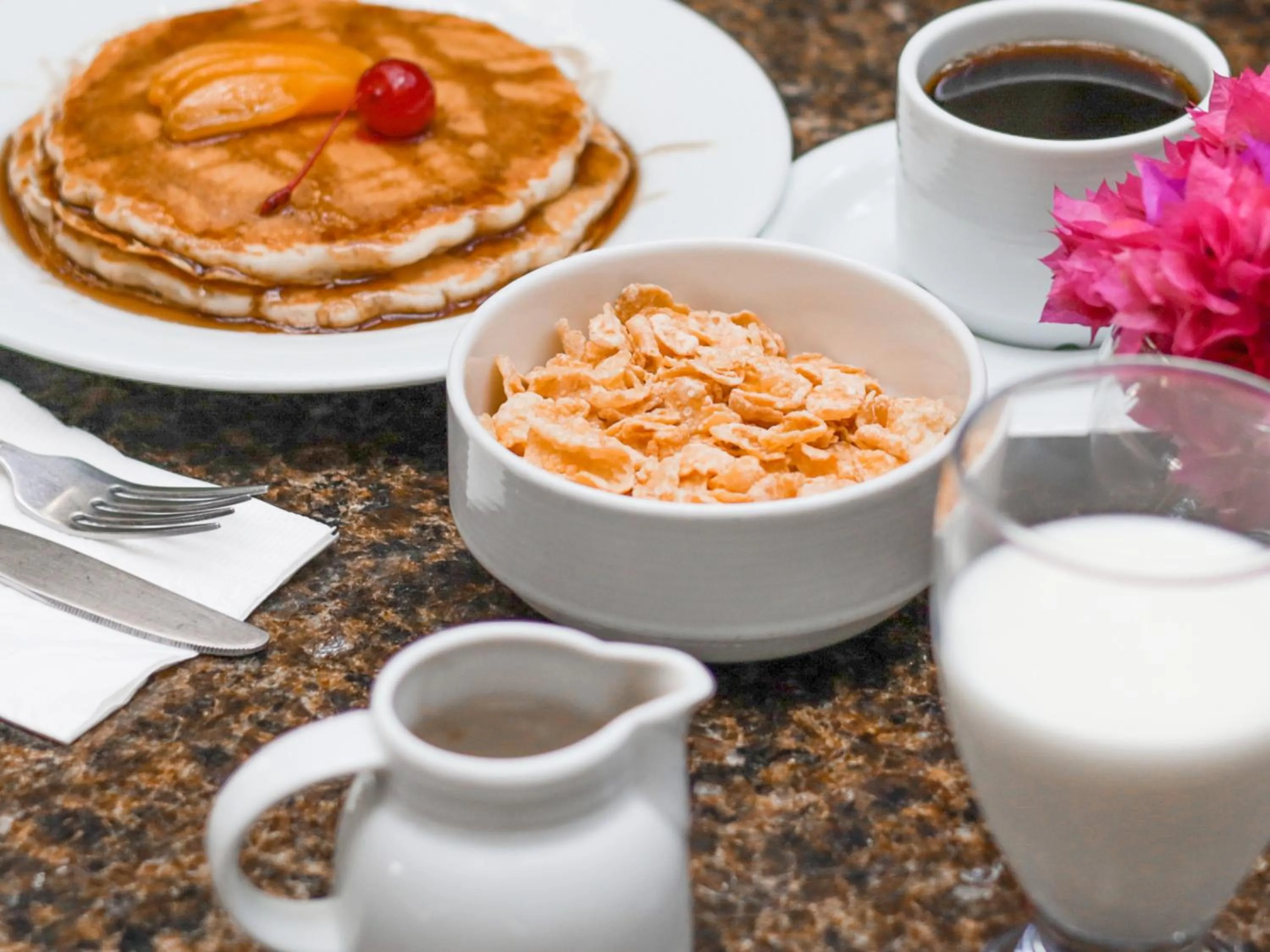 Food and drinks in Hotel Casa Colonial Cozumel