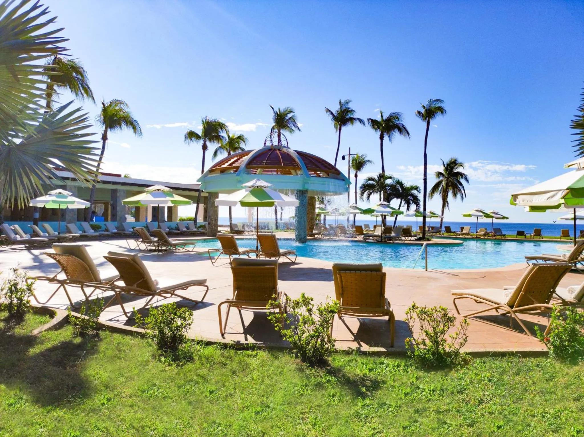 Swimming pool in Pierre Mundo Imperial Riviera Diamante Acapulco